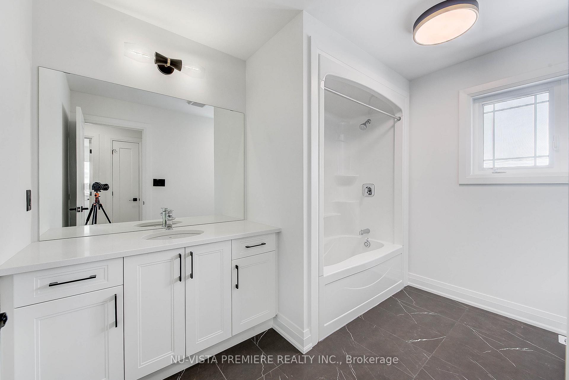 Photo 31 of 228 Bowman Drive, Middlesex Centre, Ilderton — HOMEH