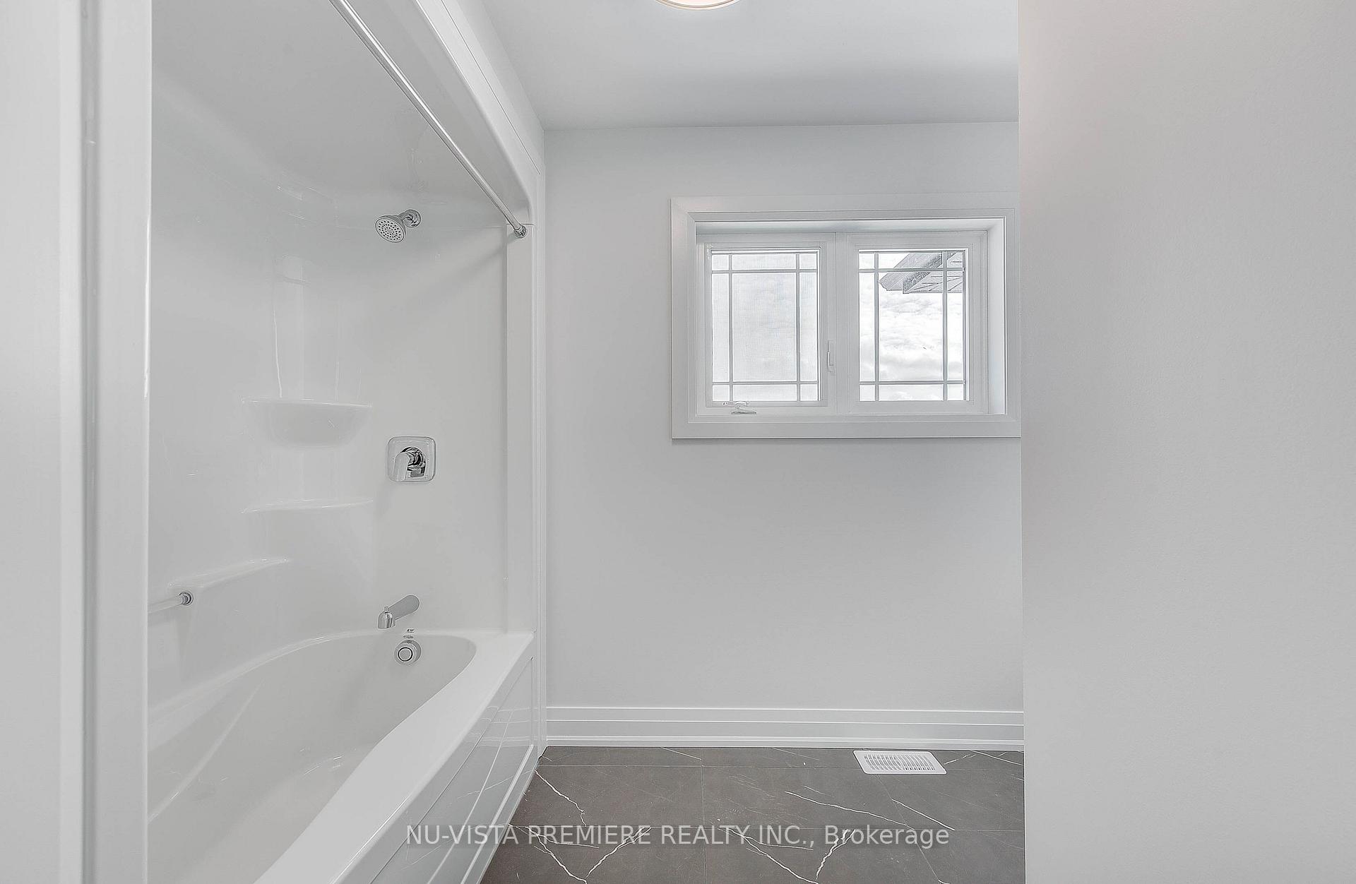 Photo 32 of 228 Bowman Drive, Middlesex Centre, Ilderton — HOMEH