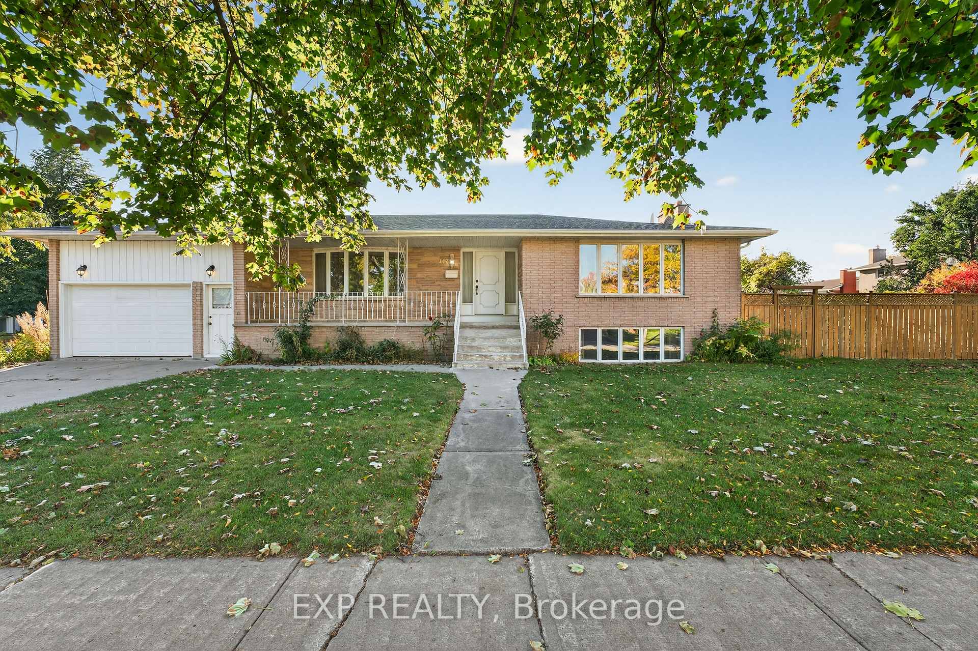 Photo 2 of 147 Inverness Crescent, Kingston, West of Sir John A. Blvd — HOMEH