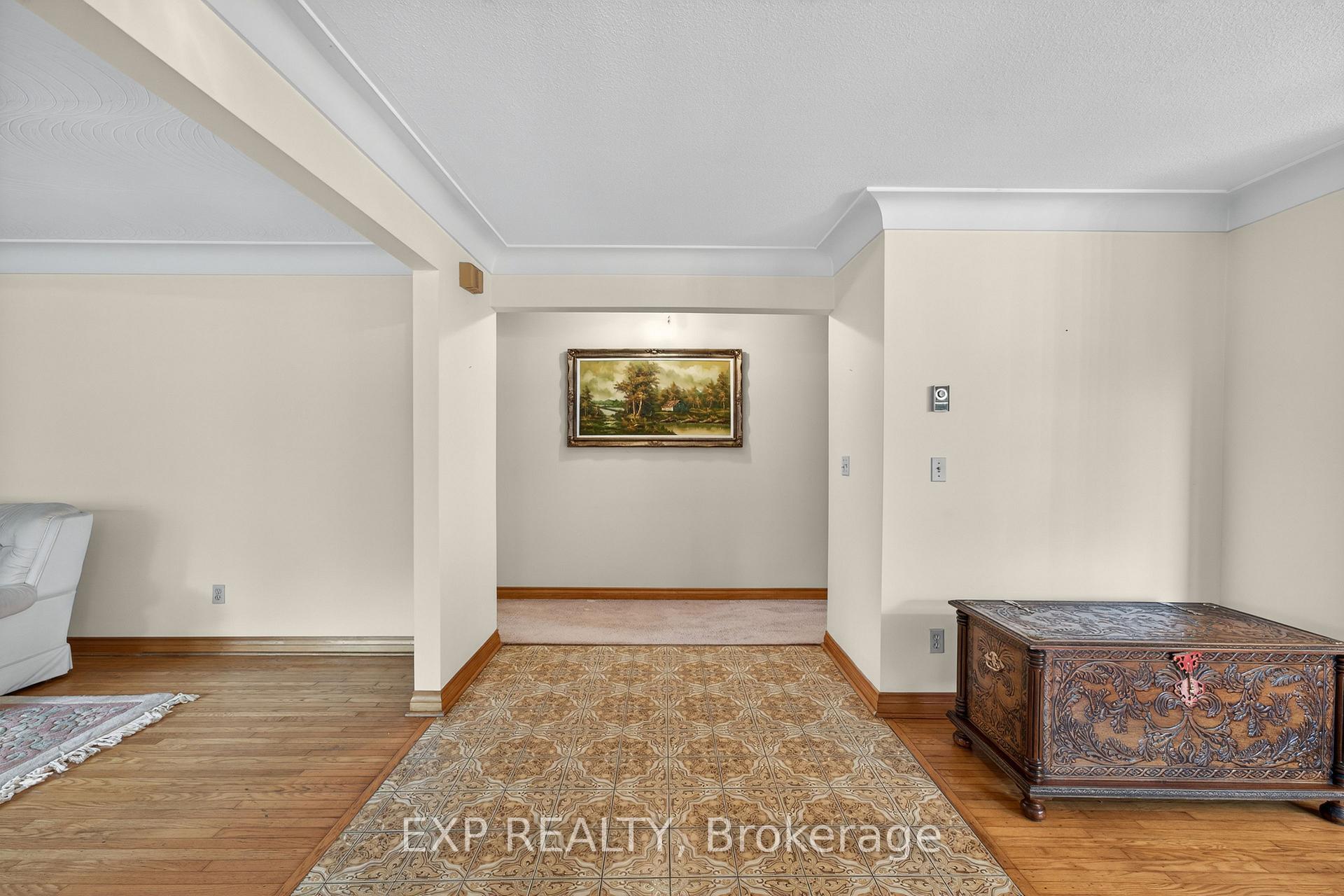 Photo 6 of 147 Inverness Crescent, Kingston, West of Sir John A. Blvd — HOMEH