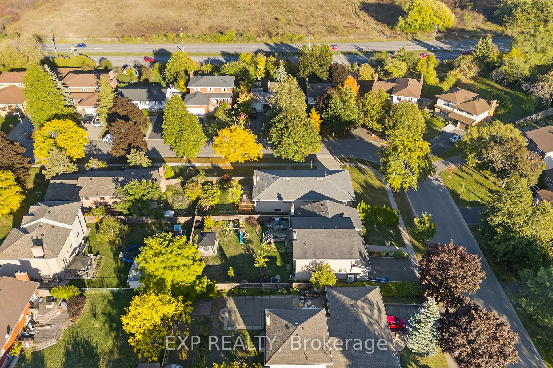 Photo 42 of 147 Inverness Crescent, Kingston, West of Sir John A. Blvd — HOMEH