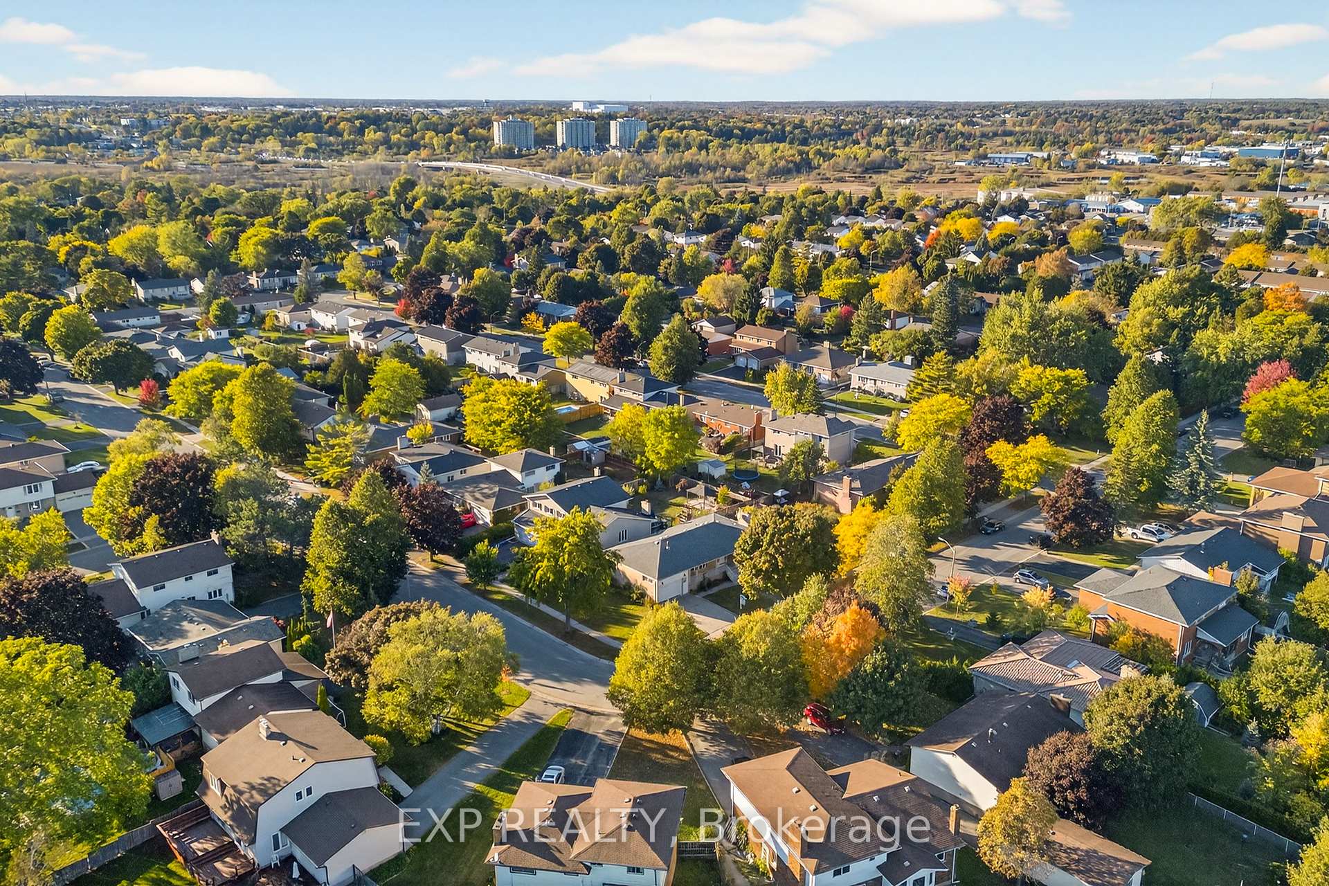 Photo 43 of 147 Inverness Crescent, Kingston, West of Sir John A. Blvd — HOMEH