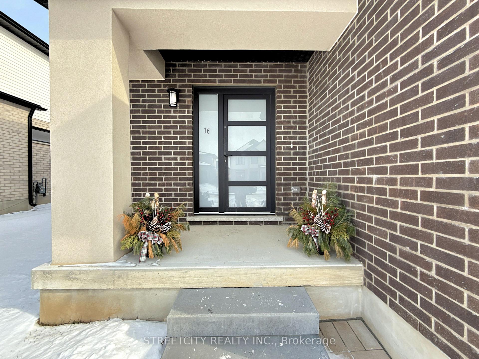 Photo 3 of 16 Kaiser Lane, Middlesex Centre, Rural Middlesex Centre — HOMEH