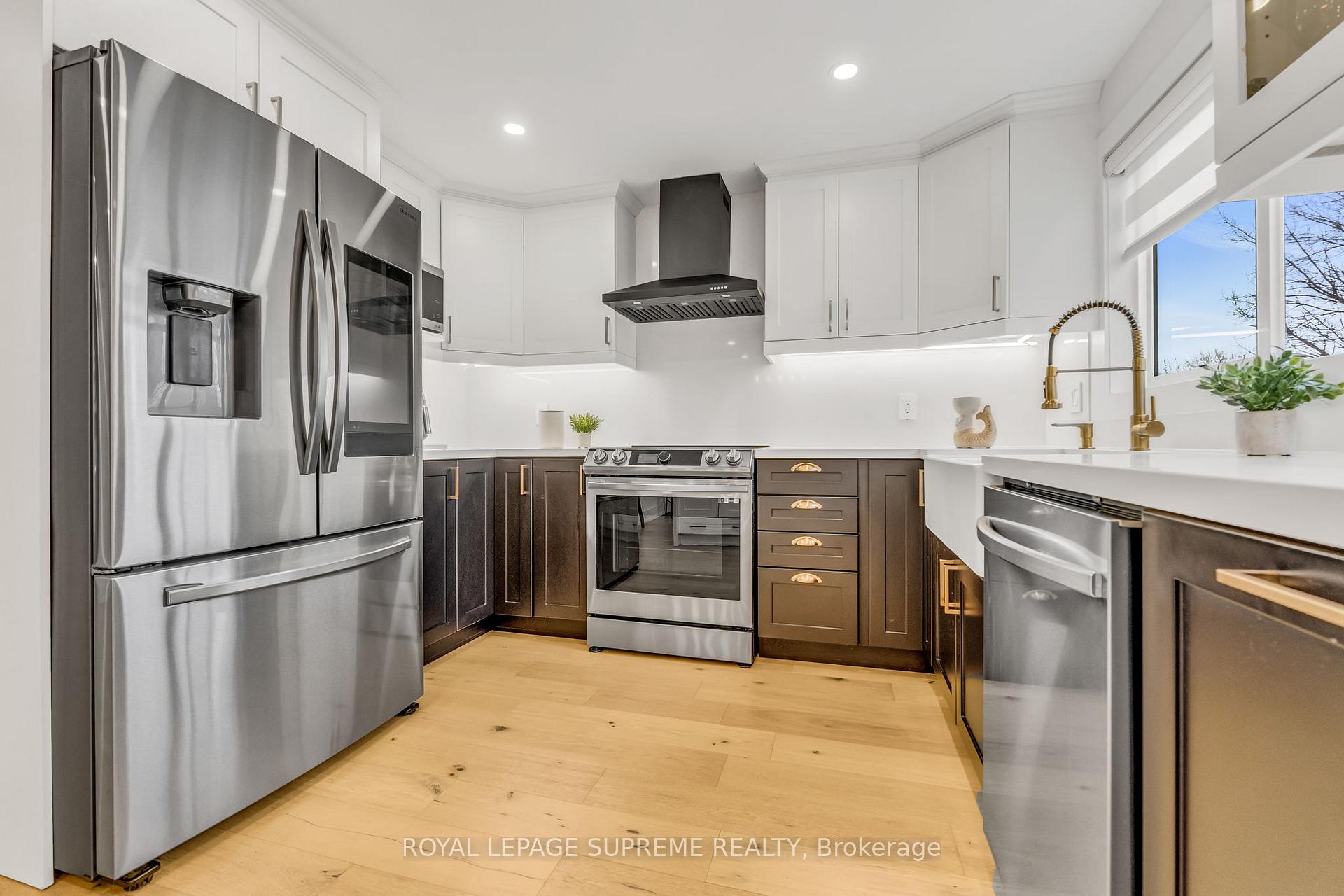 Photo 8 of 27 Connelly Drive, Kitchener — HOMEH