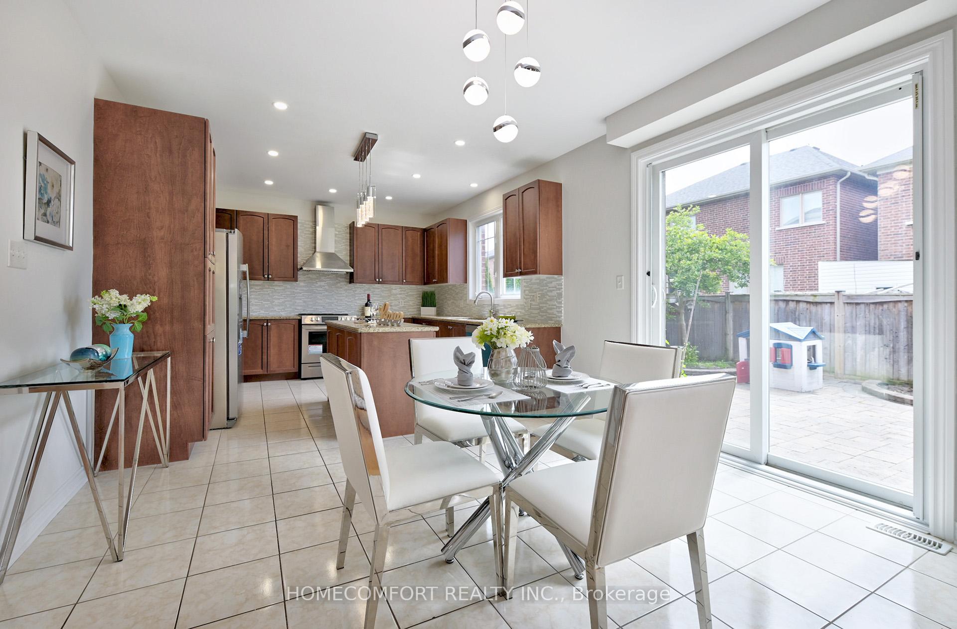 Photo 11 of 115 Darren Hill Trail, Markham, Greensborough — HOMEH