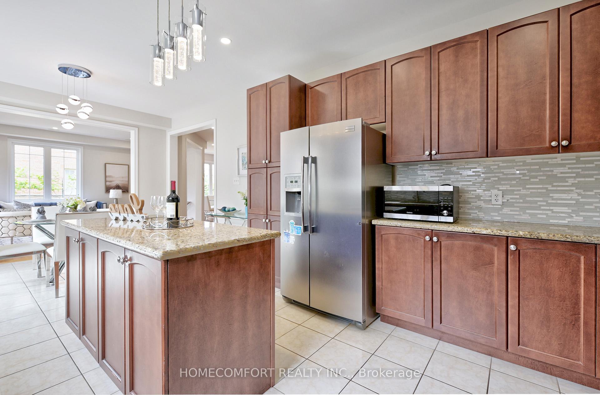 Photo 14 of 115 Darren Hill Trail, Markham, Greensborough — HOMEH