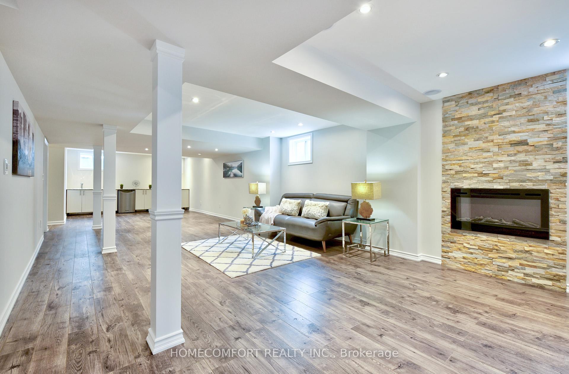 Photo 34 of 115 Darren Hill Trail, Markham, Greensborough — HOMEH