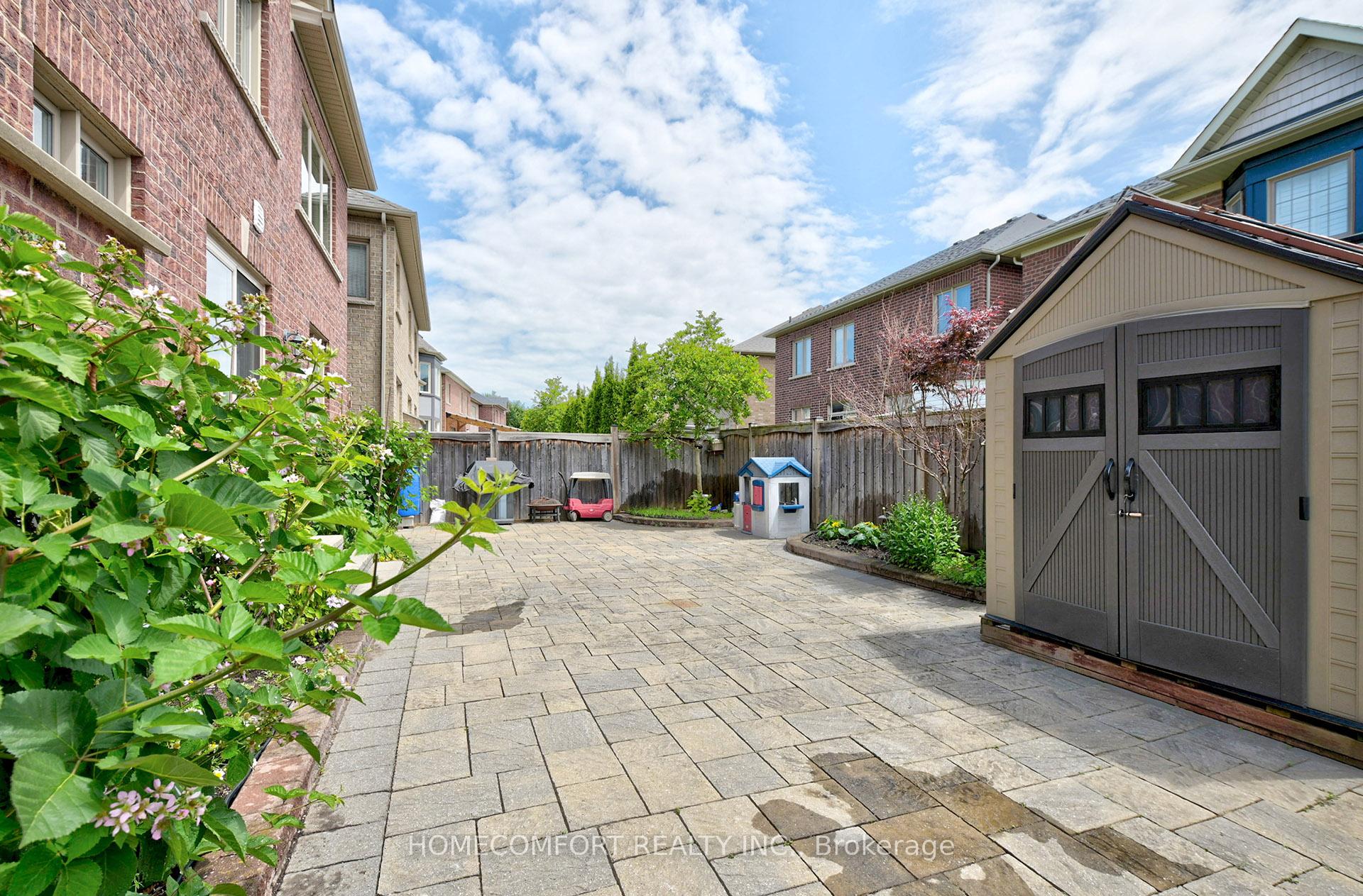 Photo 39 of 115 Darren Hill Trail, Markham, Greensborough — HOMEH