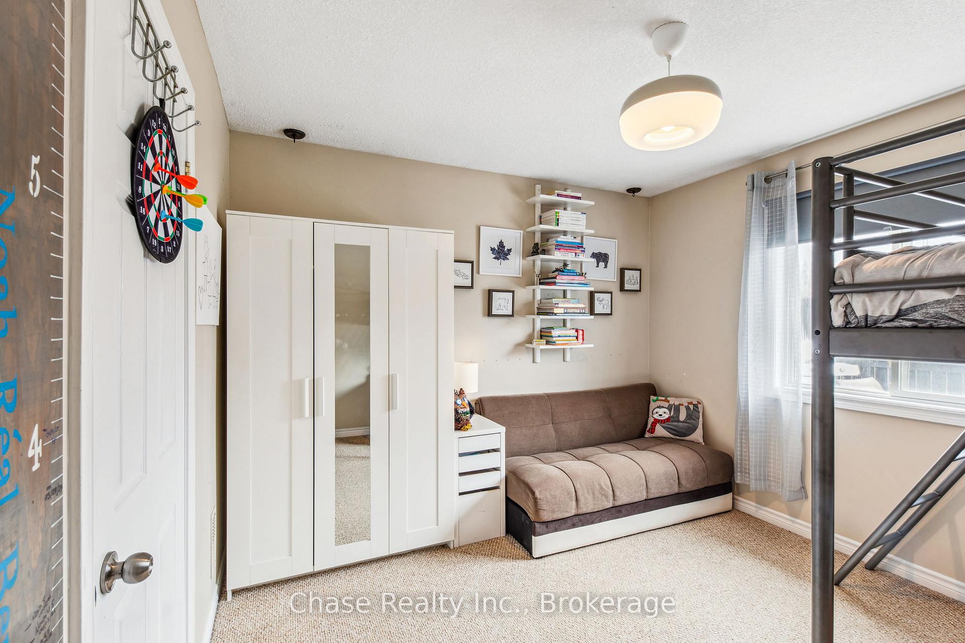 Photo 15 of 239 Yonge Street, Midland — HOMEH