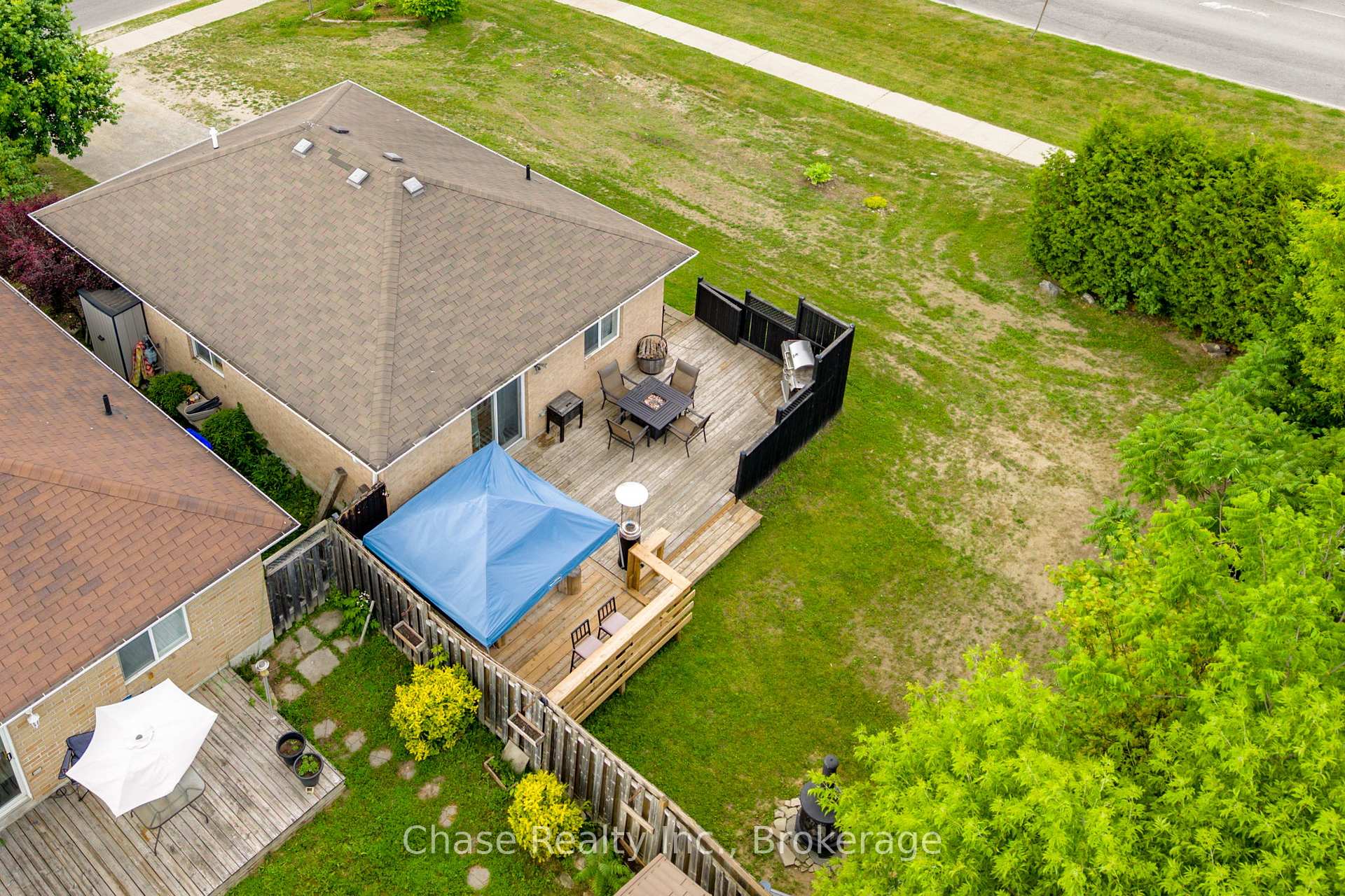 Photo 22 of 239 Yonge Street, Midland — HOMEH