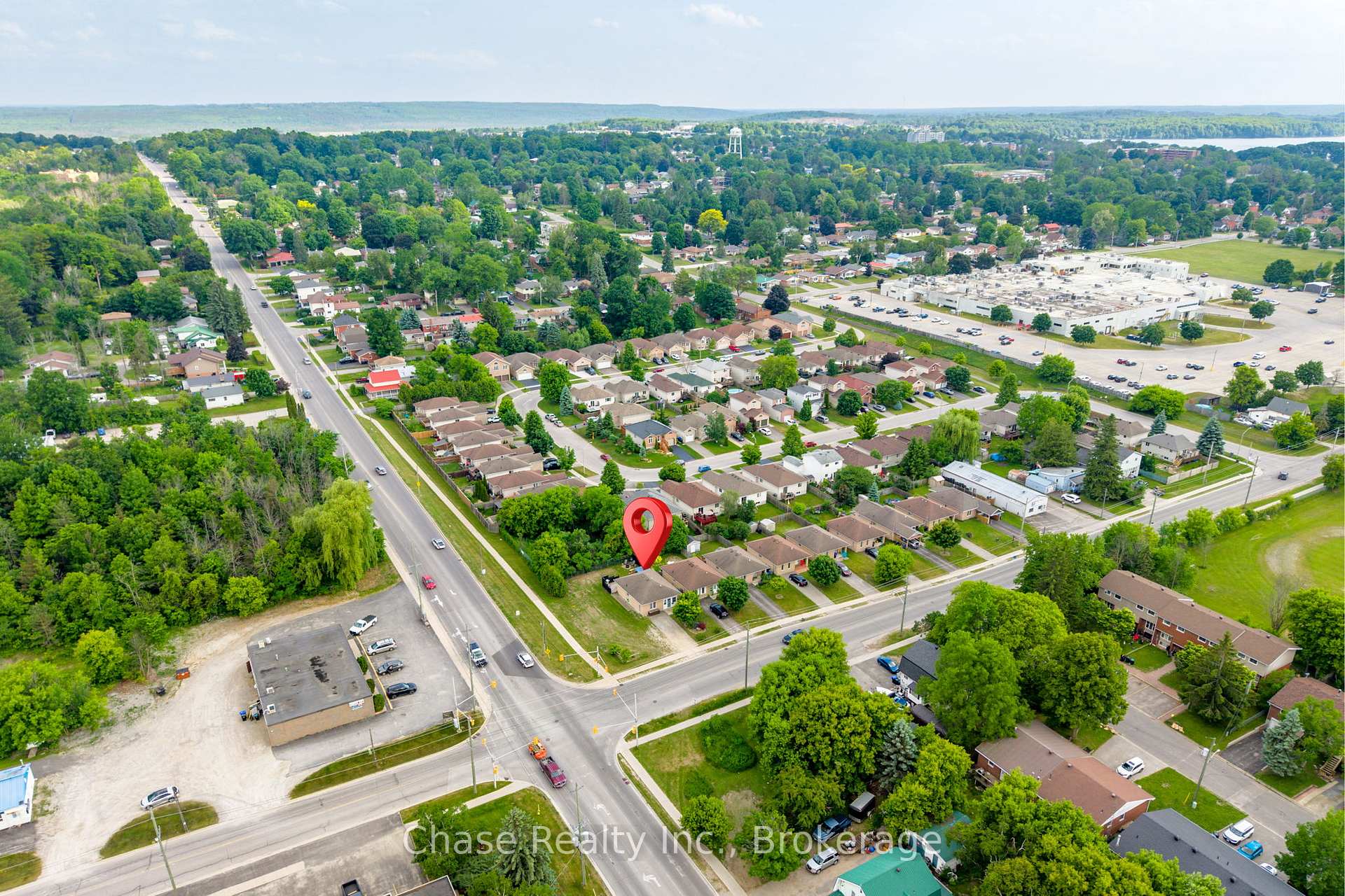 Photo 24 of 239 Yonge Street, Midland — HOMEH