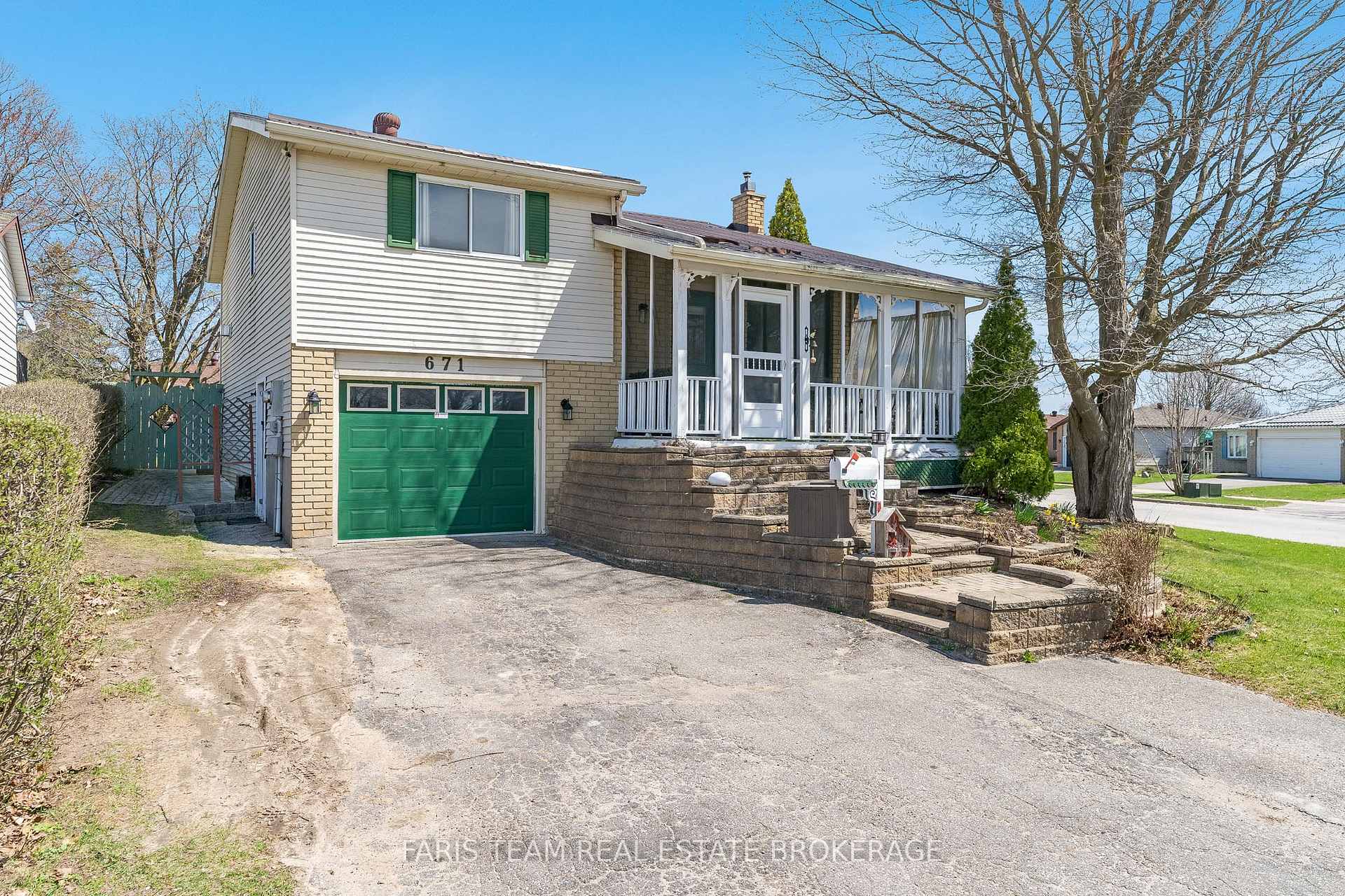 Front of 671 Algonquin Drive