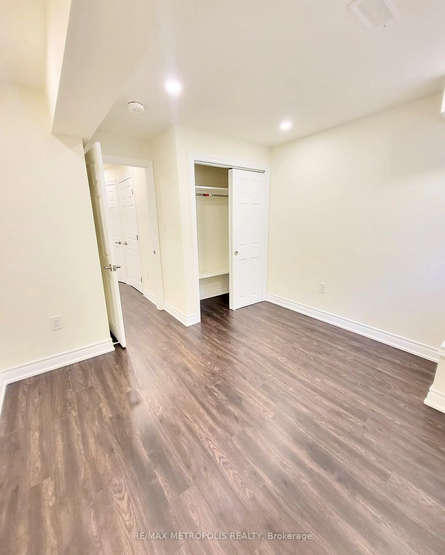 Photo 3 of Unit BSMT, 923 Penson Crescent, Milton, Coates — HOMEH