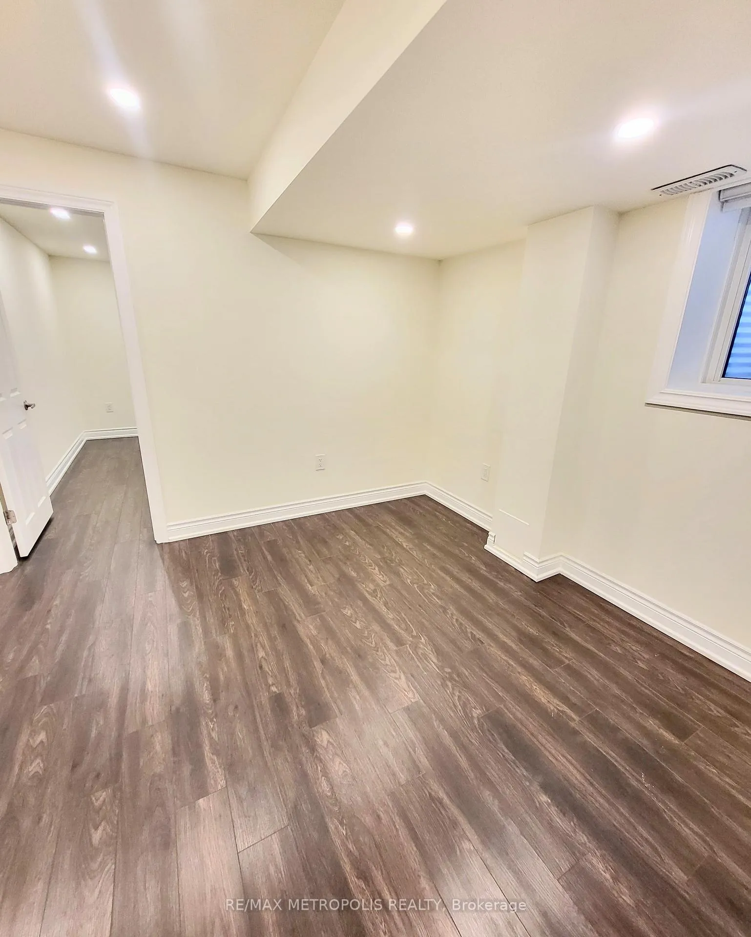 Photo 6 of Unit BSMT, 923 Penson Crescent, Milton, Coates — HOMEH
