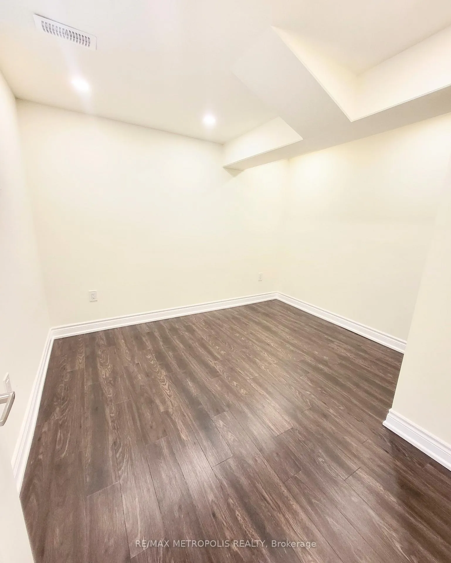 Photo 16 of Unit BSMT, 923 Penson Crescent, Milton, Coates — HOMEH