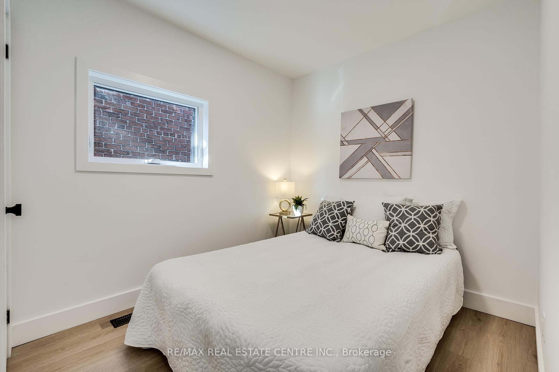Photo 9 of 72 Tom Street, Hamilton, Strathcona — HOMEH