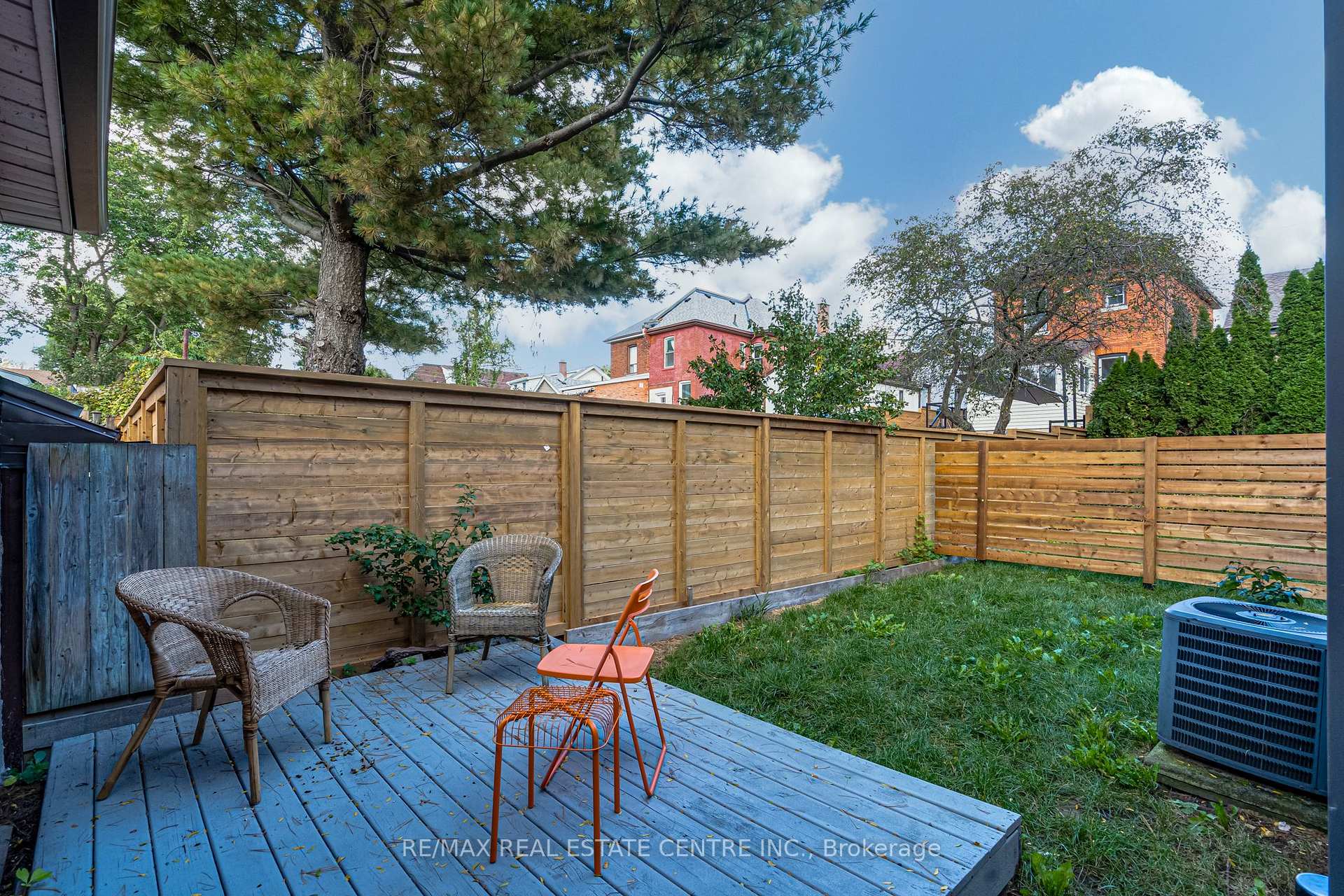 Photo 13 of 72 Tom Street, Hamilton, Strathcona — HOMEH