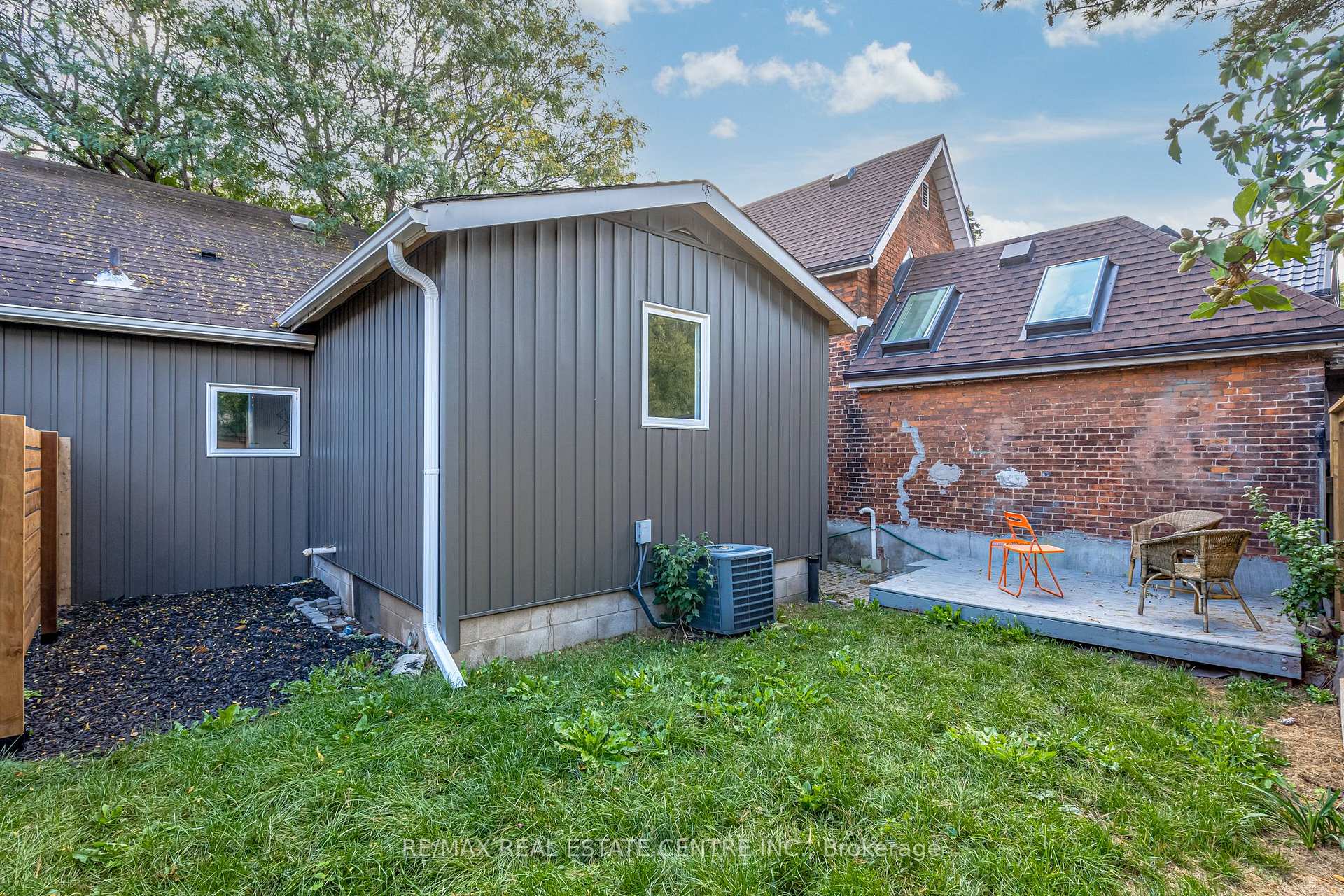 Photo 14 of 72 Tom Street, Hamilton, Strathcona — HOMEH