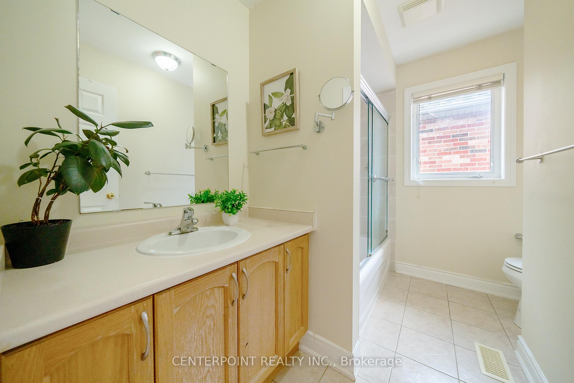 Photo 20 of 280 Caboto Trail, Markham, Village Green-South Unionville — HOMEH