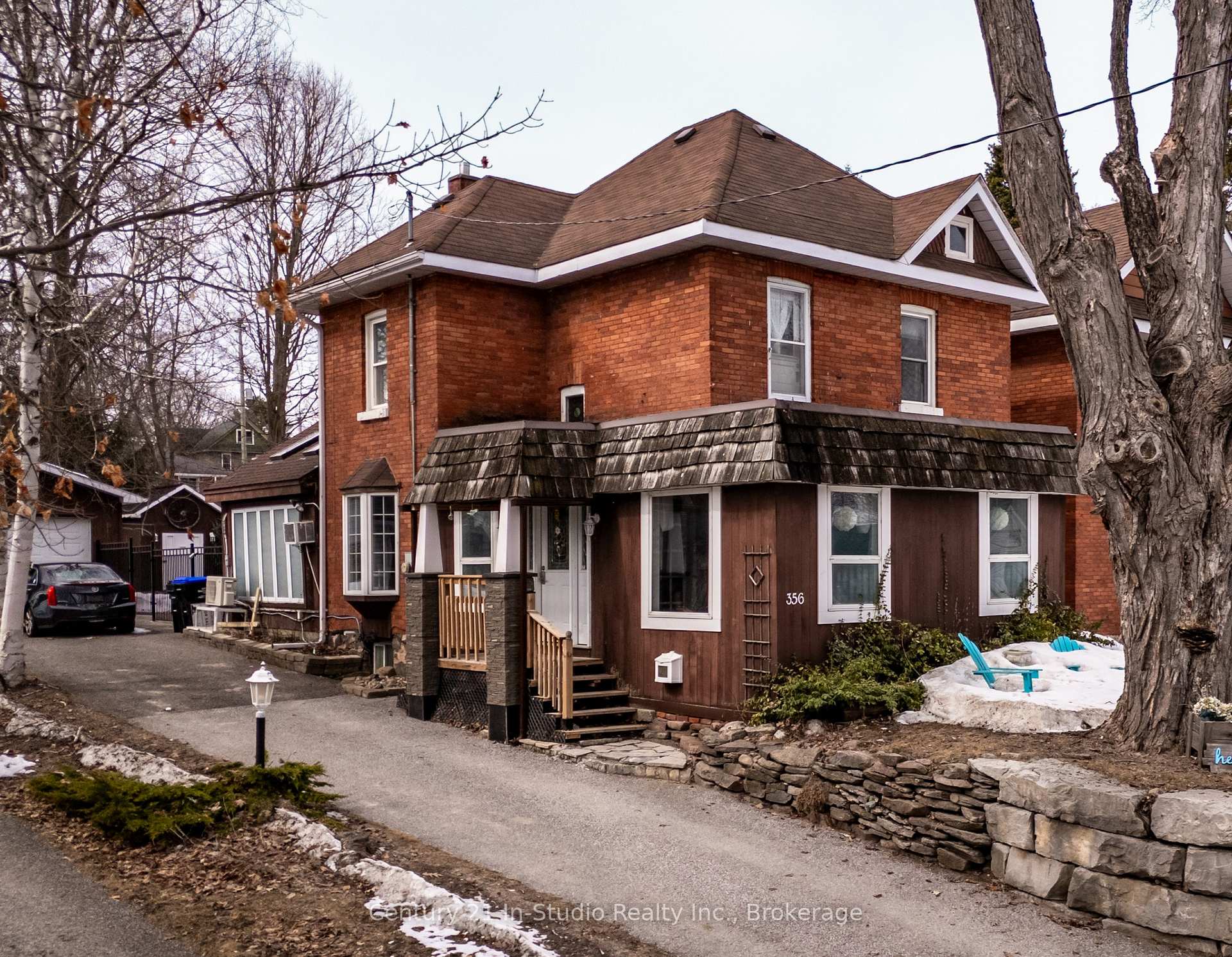 Front of 356 Third Street