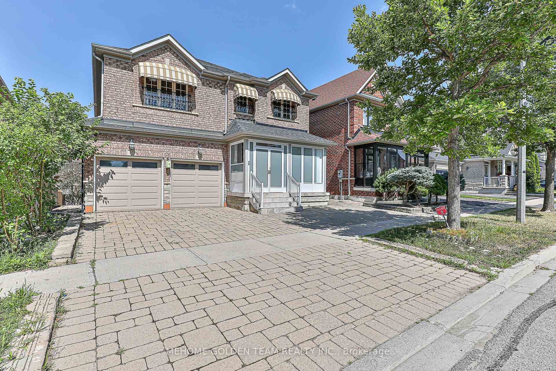 Front of 30 Mingay Avenue