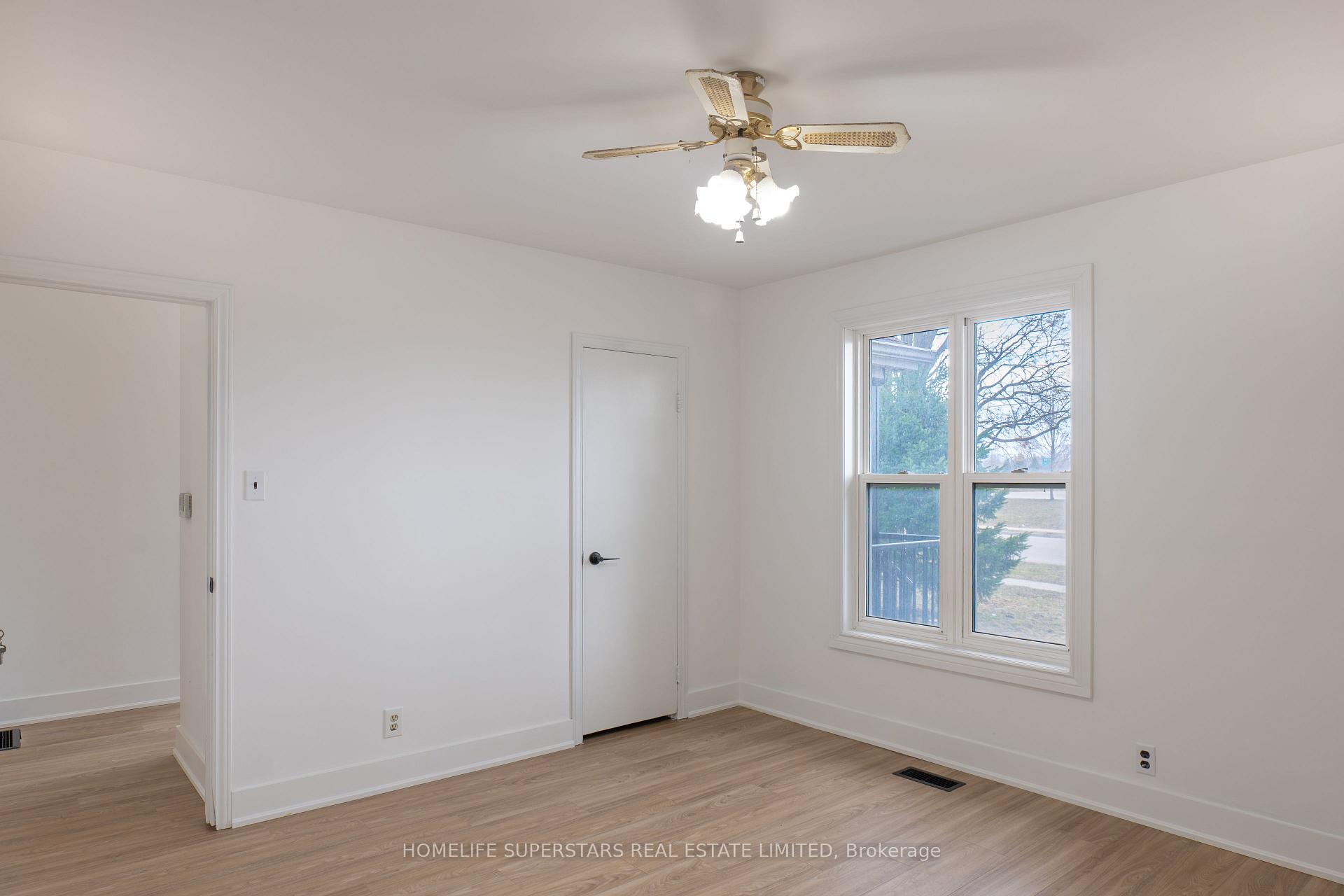 Photo 11 of 324 Stirling Avenue N, Kitchener — HOMEH