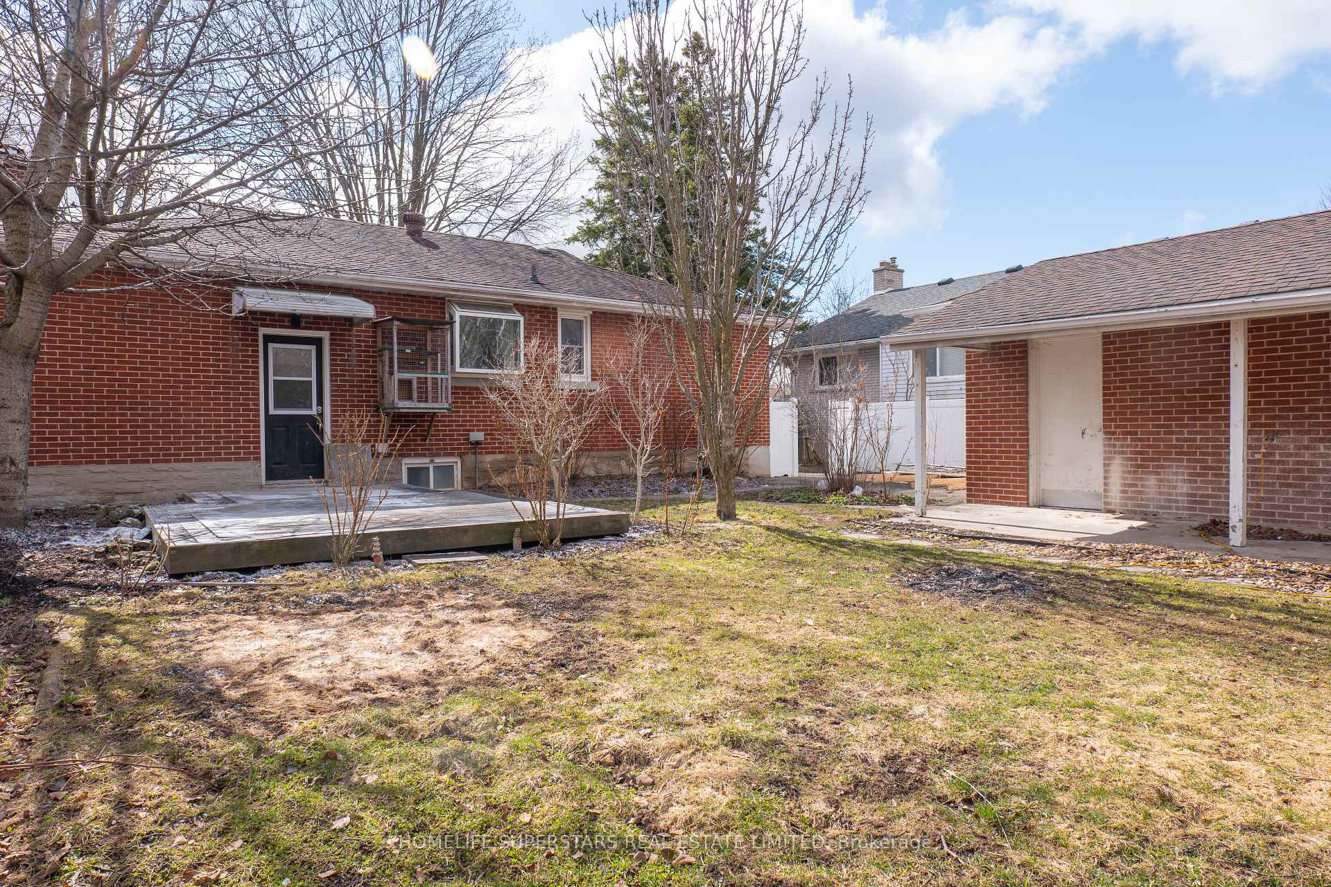 Photo 17 of 324 Stirling Avenue N, Kitchener — HOMEH