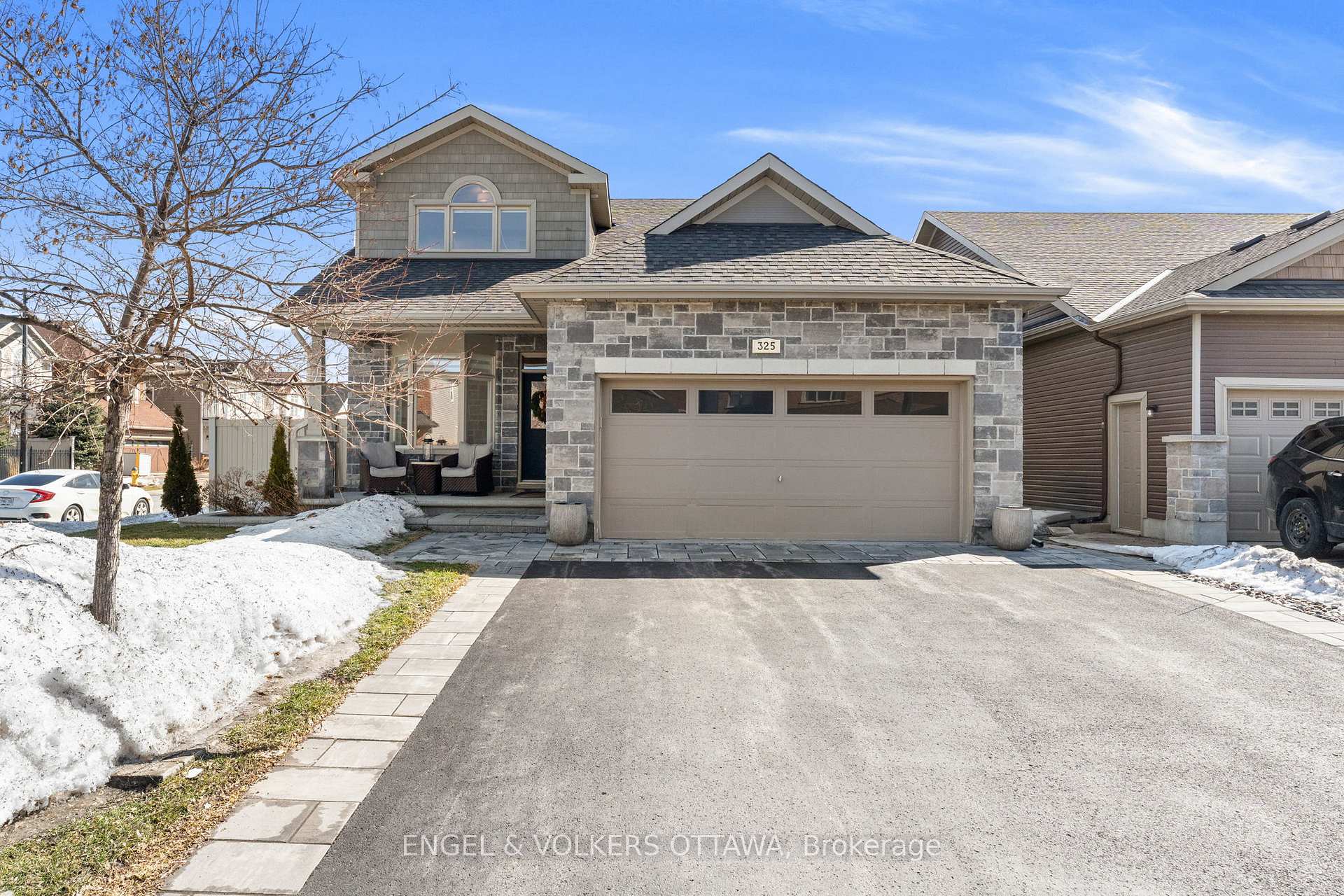 Photo 1 of 325 Bobolink Ridge, Ottawa, Kanata - Emerald Meadows/Trailwest — HOMEH