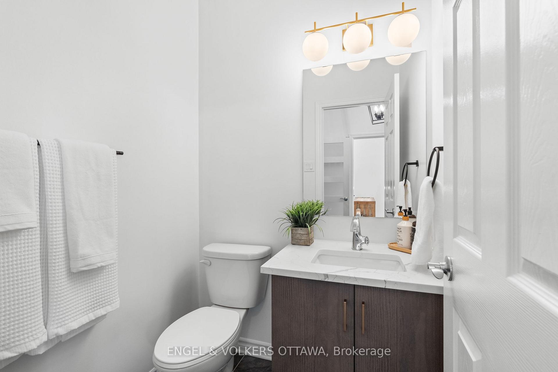 Photo 5 of 325 Bobolink Ridge, Ottawa, Kanata - Emerald Meadows/Trailwest — HOMEH