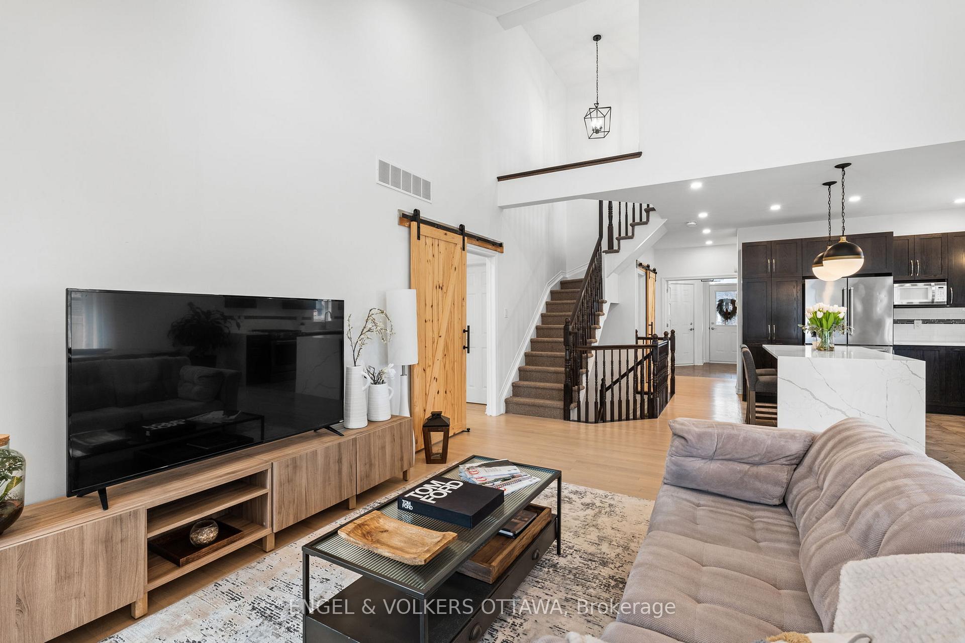 Photo 15 of 325 Bobolink Ridge, Ottawa, Kanata - Emerald Meadows/Trailwest — HOMEH