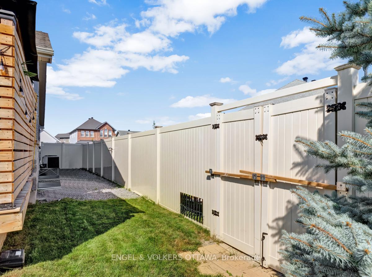 Photo 46 of 325 Bobolink Ridge, Ottawa, Kanata - Emerald Meadows/Trailwest — HOMEH