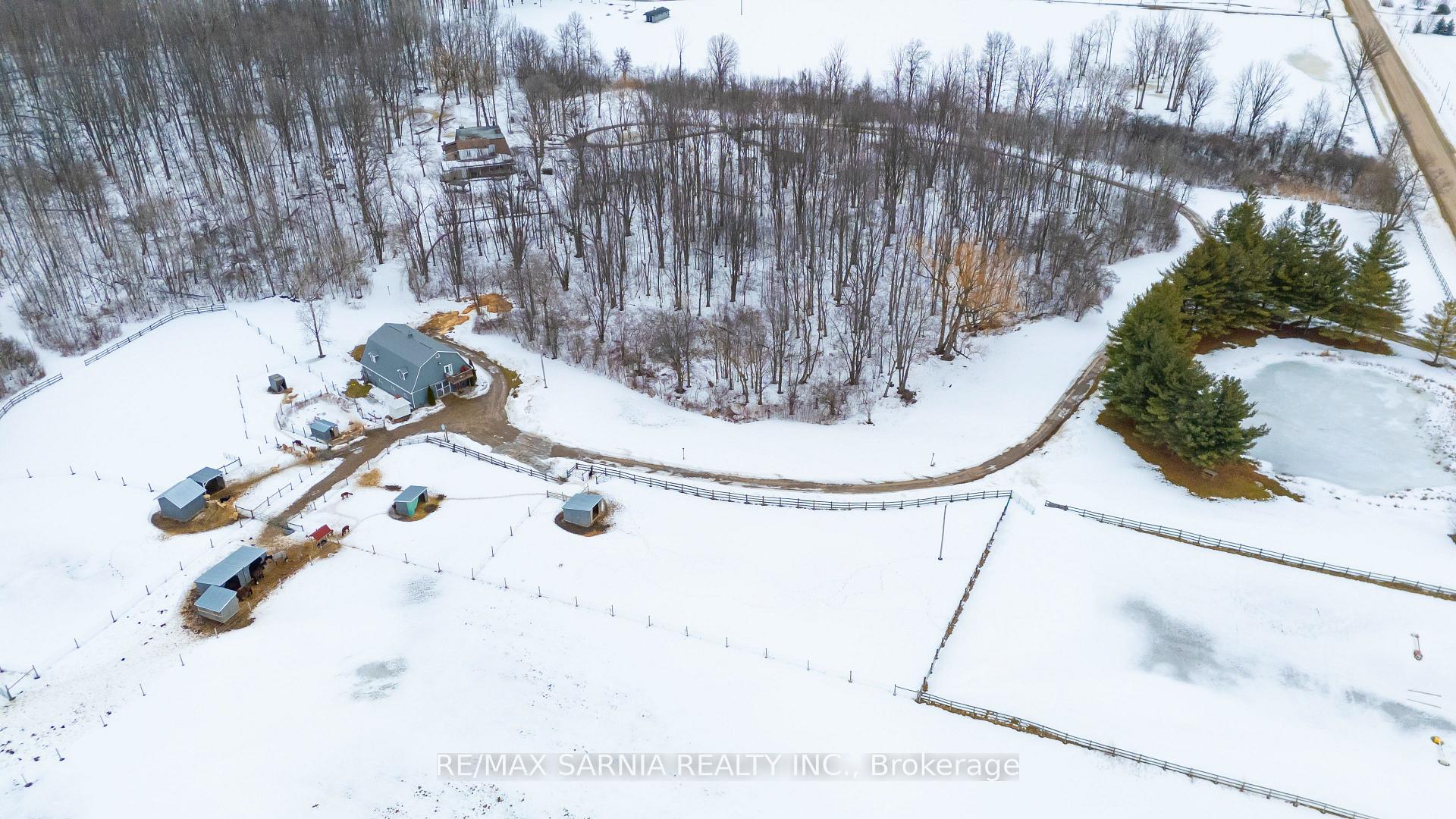 Photo 15 of 9556 Charlton Drive, Middlesex Centre, Rural Middlesex Centre — HOMEH