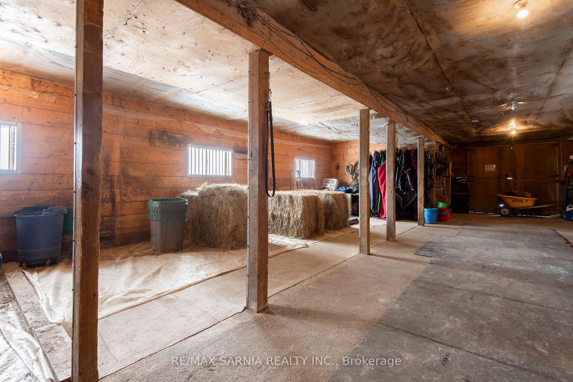 Photo 18 of 9556 Charlton Drive, Middlesex Centre, Rural Middlesex Centre — HOMEH