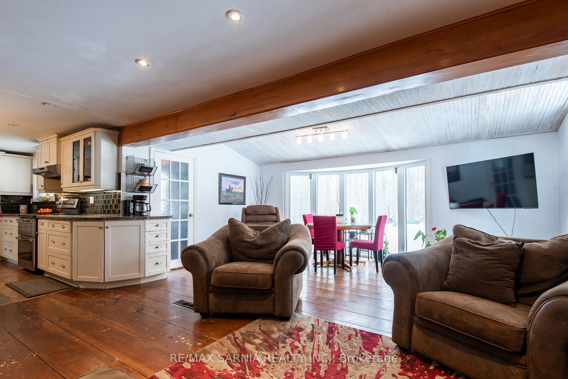 Photo 29 of 9556 Charlton Drive, Middlesex Centre, Rural Middlesex Centre — HOMEH
