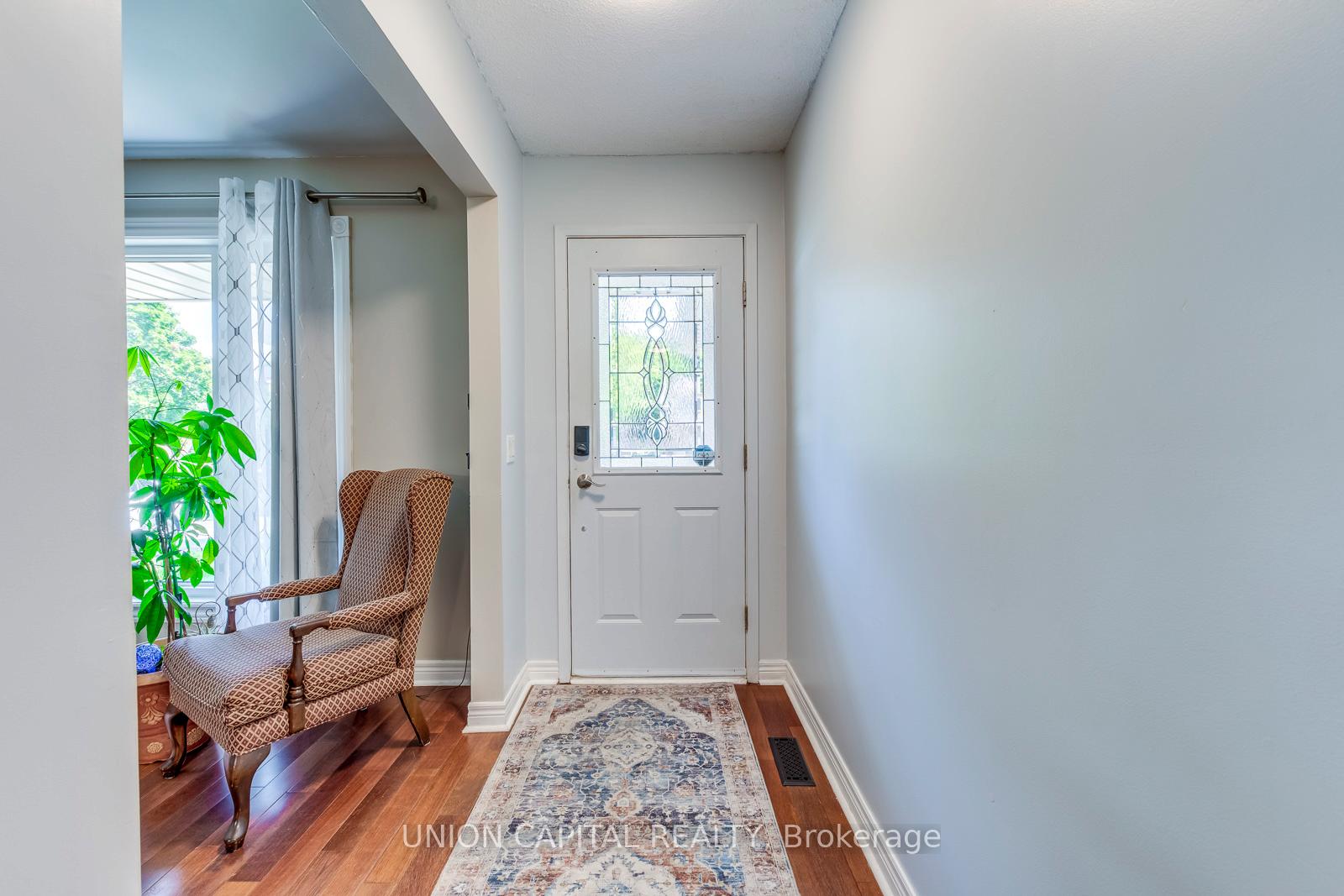 Photo 4 of 24 Vanessa Road, Markham, Markville — HOMEH