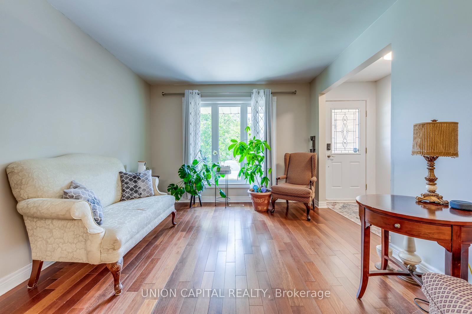 Photo 5 of 24 Vanessa Road, Markham, Markville — HOMEH