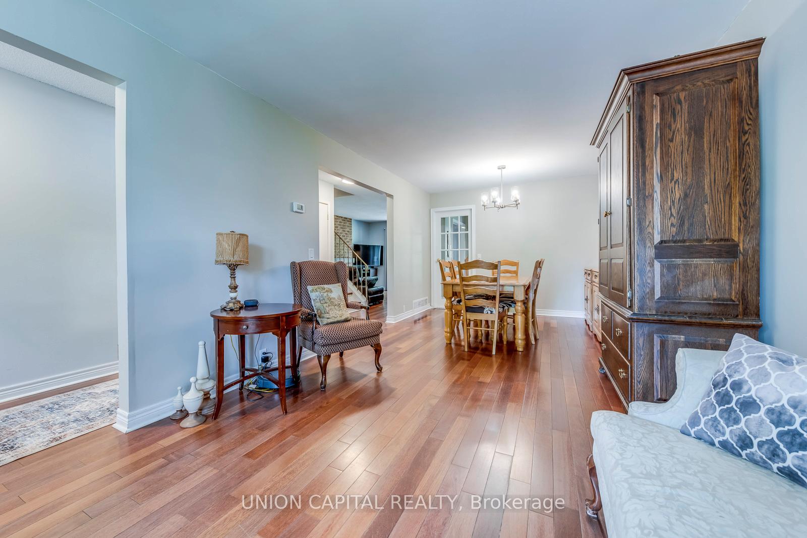 Photo 7 of 24 Vanessa Road, Markham, Markville — HOMEH