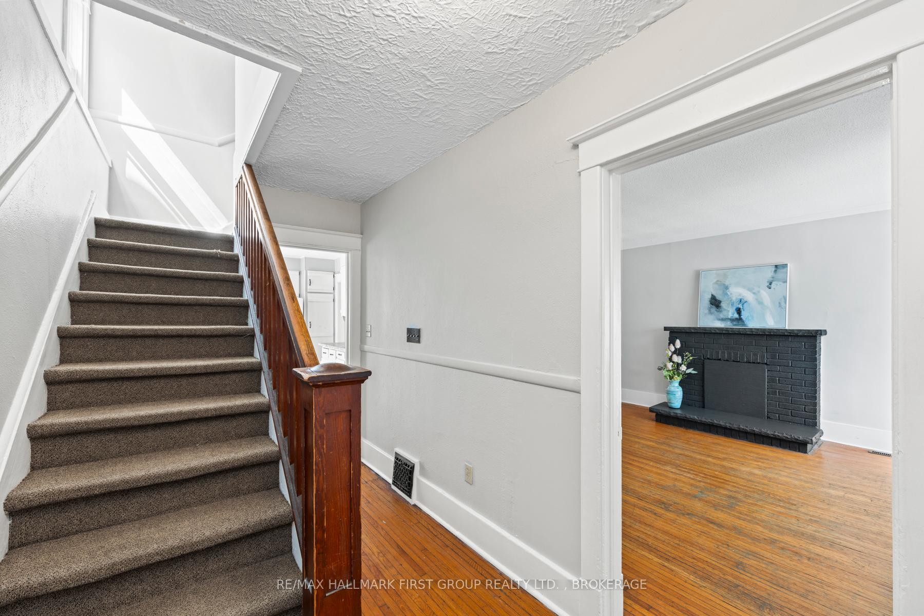 Photo 18 of 516 Victoria Street, Kingston, Central City East — HOMEH
