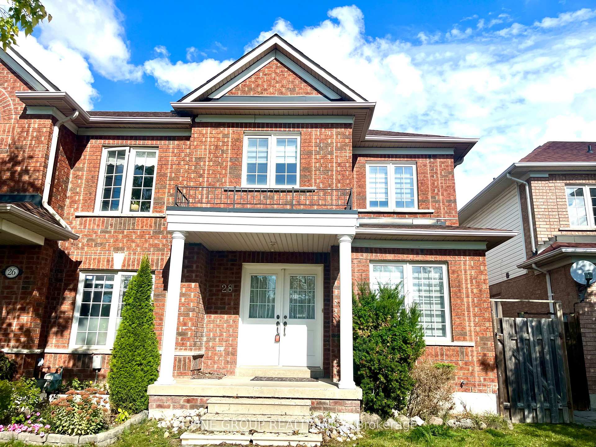 Photo 1 of 28 Ian Baron Avenue, Markham, Village Green-South Unionville — HOMEH