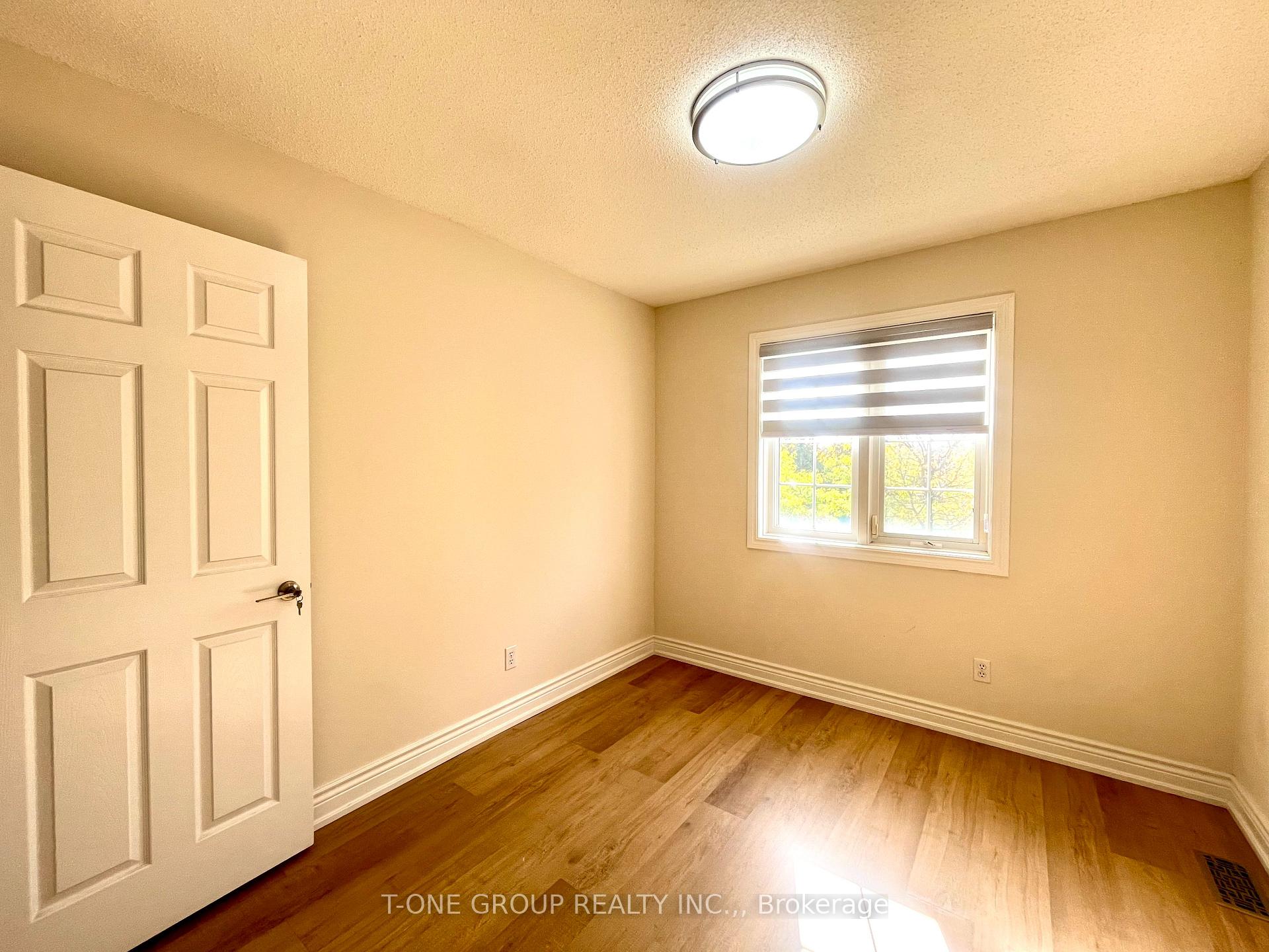 Photo 16 of 28 Ian Baron Avenue, Markham, Village Green-South Unionville — HOMEH