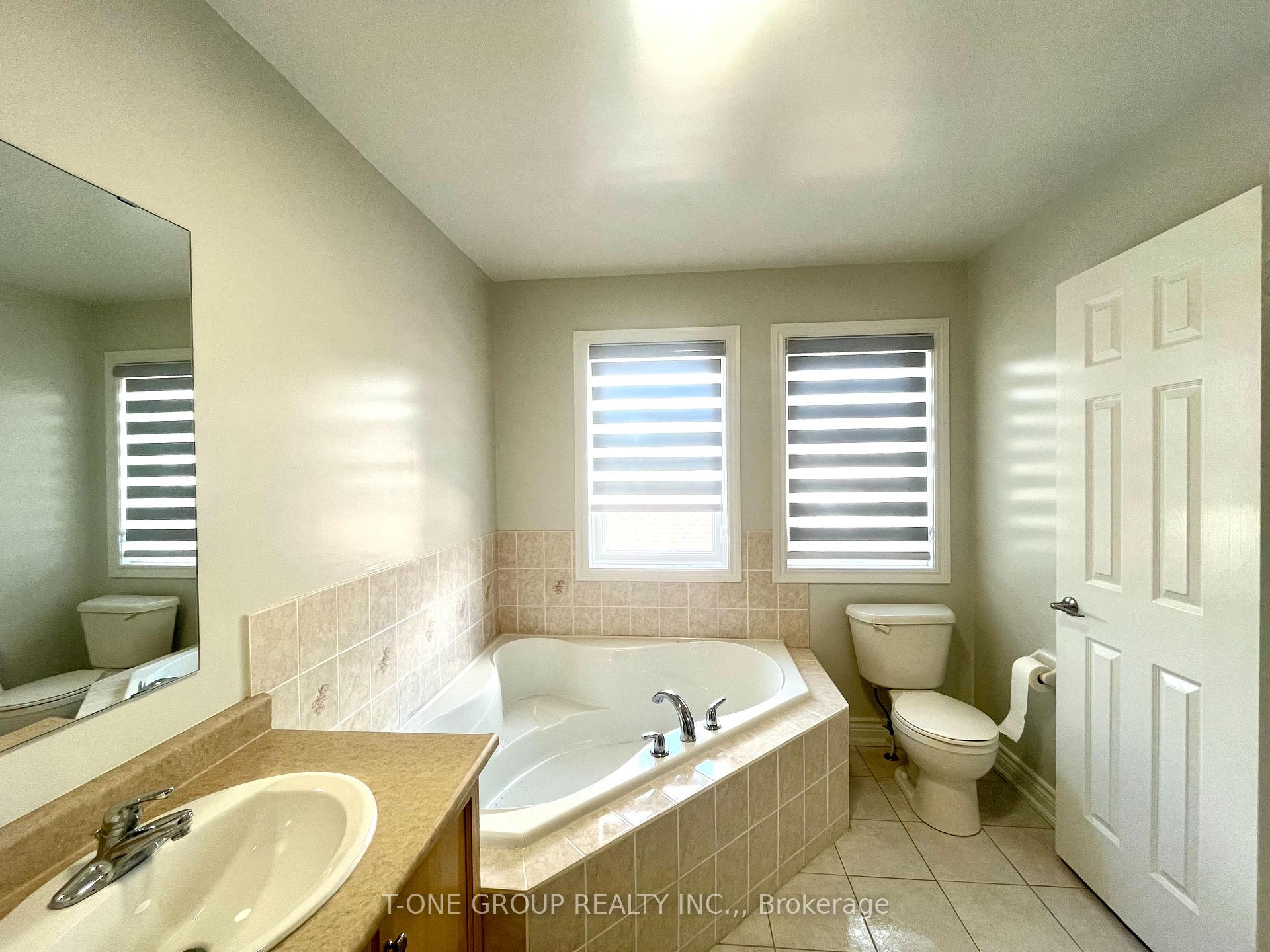 Photo 21 of 28 Ian Baron Avenue, Markham, Village Green-South Unionville — HOMEH