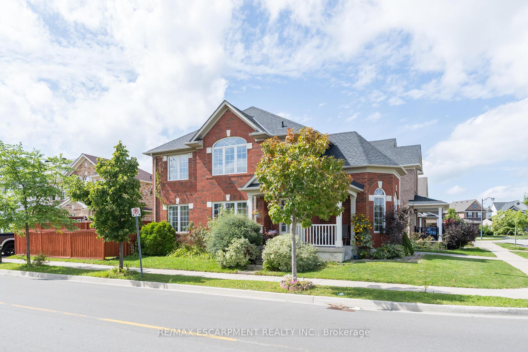 Photo 4 of 673 Bennett Boulevard, Milton, Beaty — HOMEH