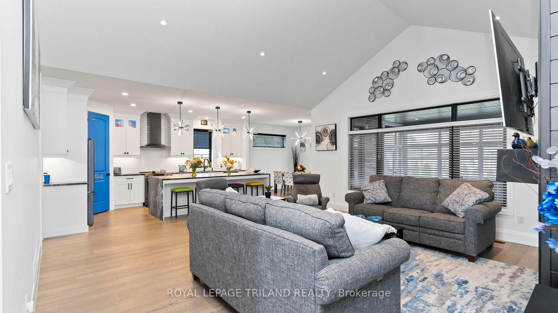 Photo 9 of 17 Edgeview Crescent, Middlesex Centre, Kilworth — HOMEH
