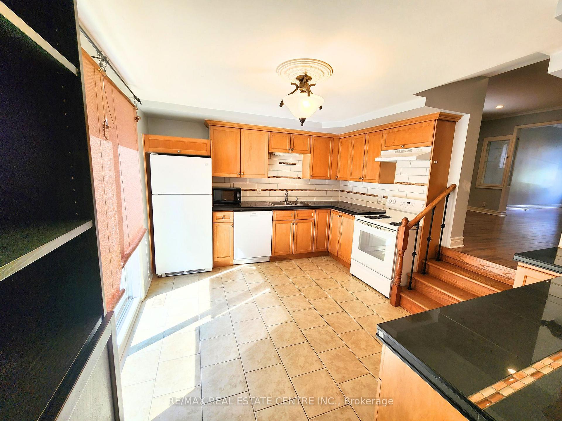 Photo 13 of 30 East 23rd Street, Hamilton, Eastmount — HOMEH