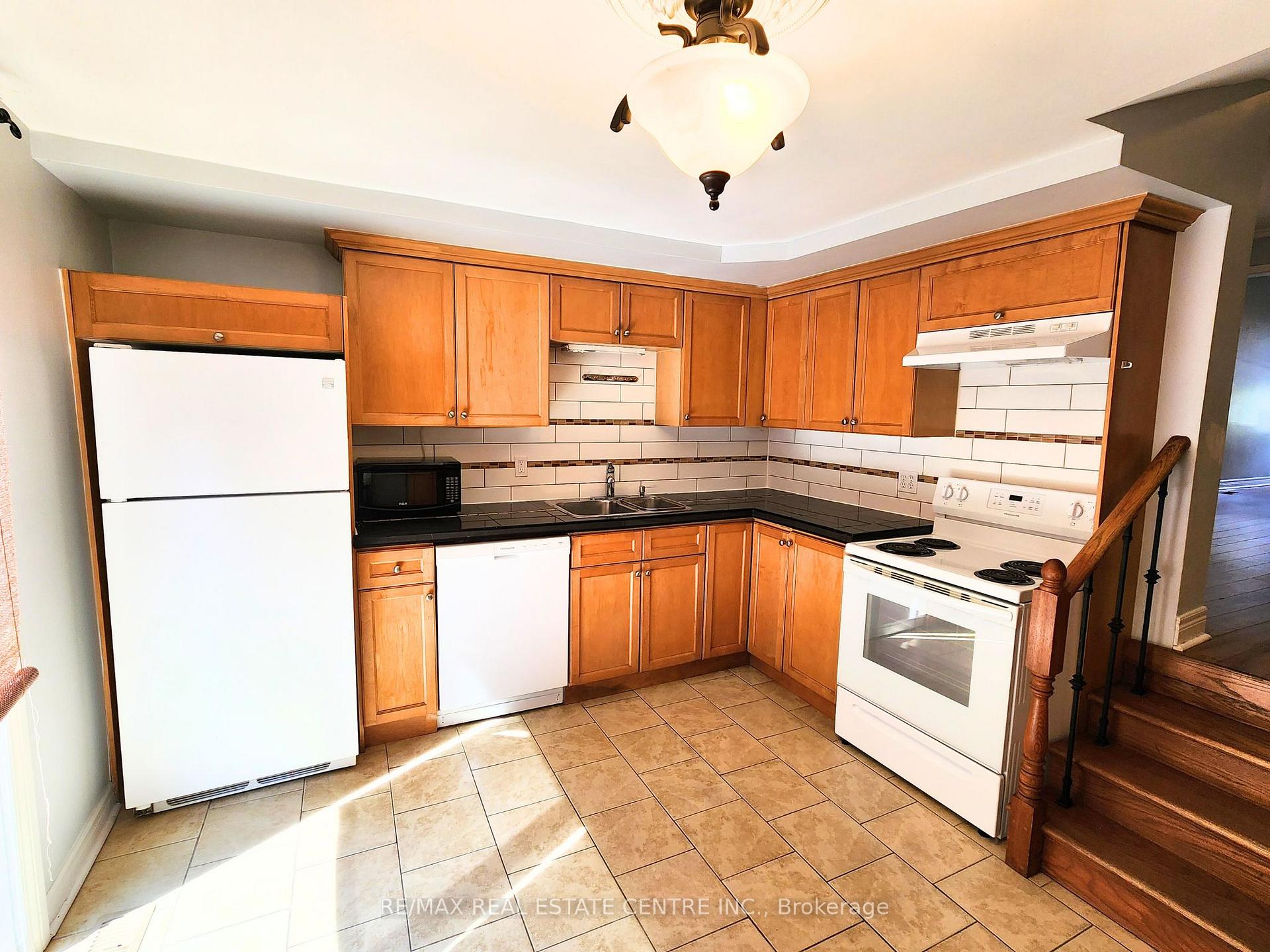 Photo 14 of 30 East 23rd Street, Hamilton, Eastmount — HOMEH