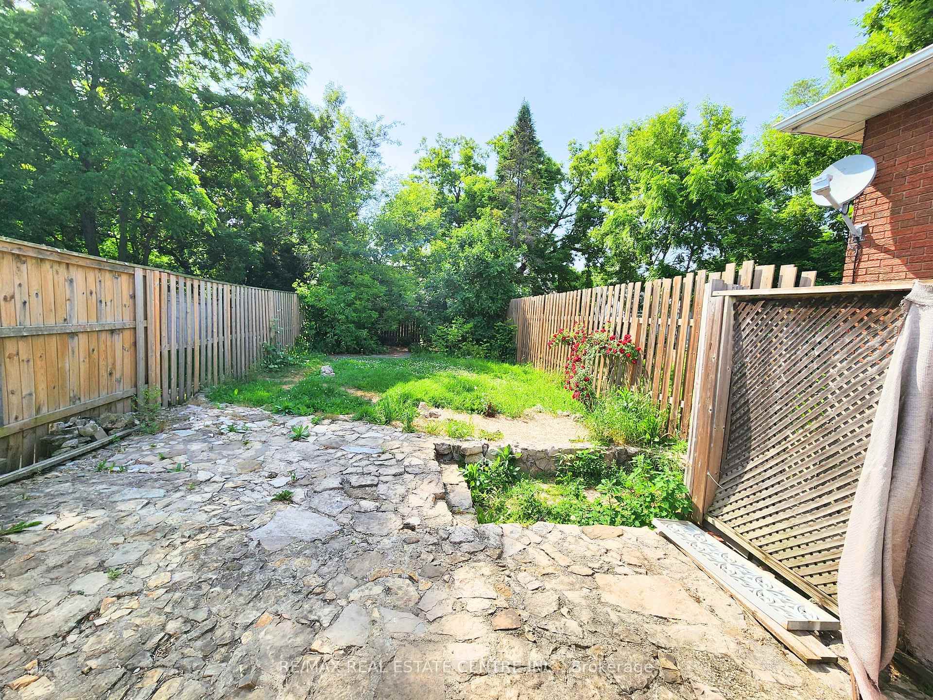 Photo 20 of 30 East 23rd Street, Hamilton, Eastmount — HOMEH