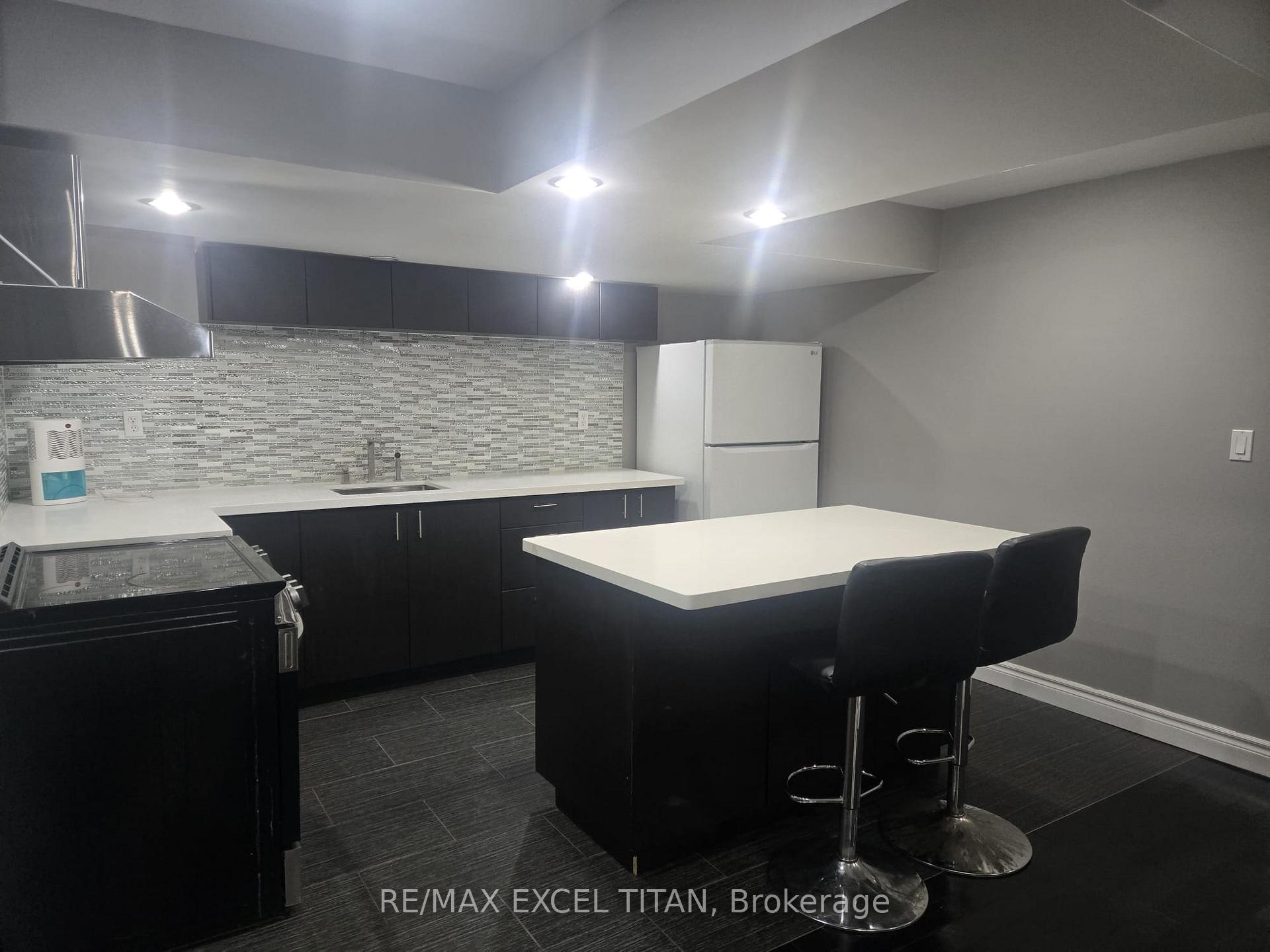Photo 5 of Unit Basement, 96 Reginald Lamb Crescent, Markham, Box Grove — HOMEH