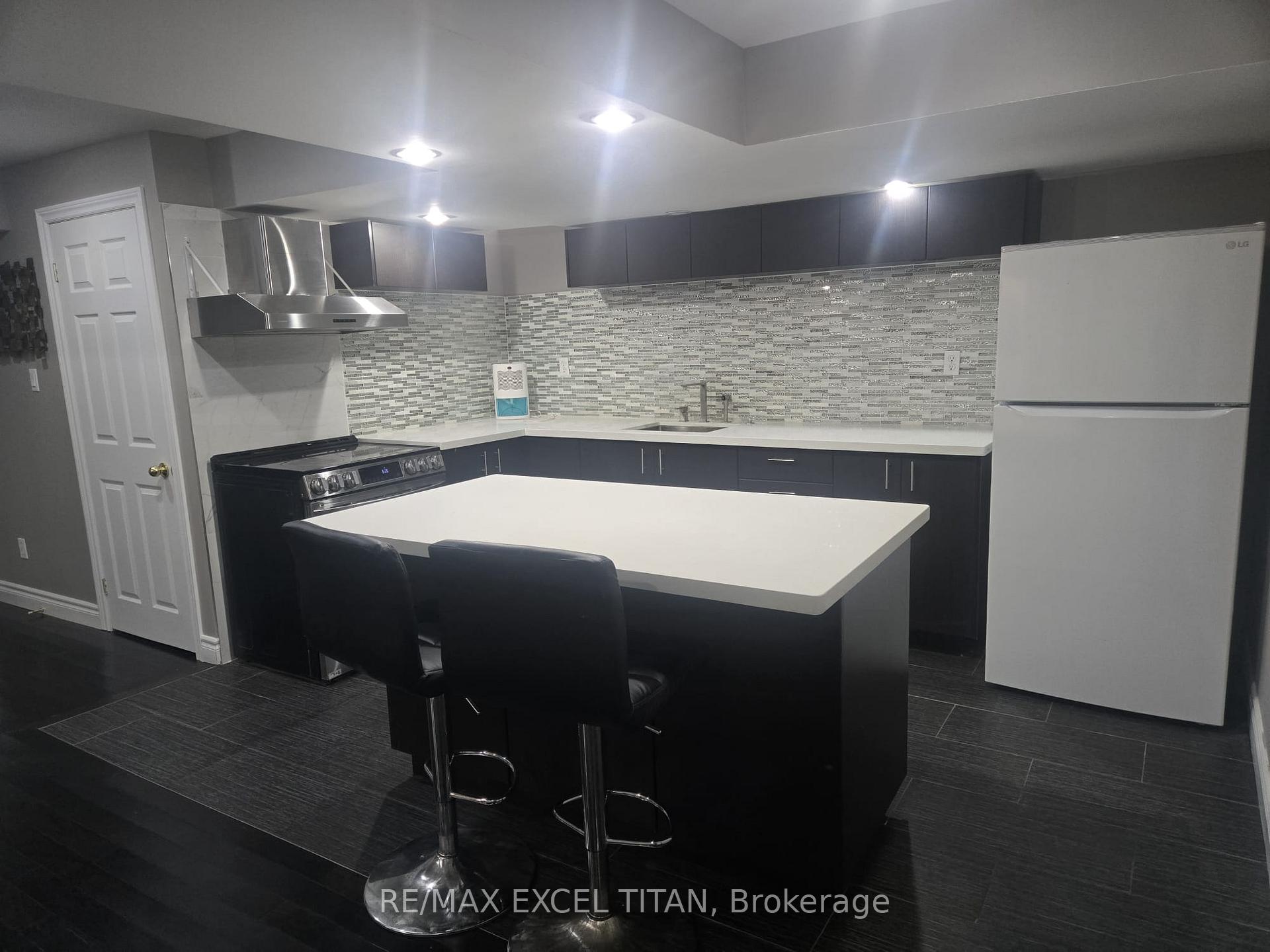 Photo 6 of Unit Basement, 96 Reginald Lamb Crescent, Markham, Box Grove — HOMEH