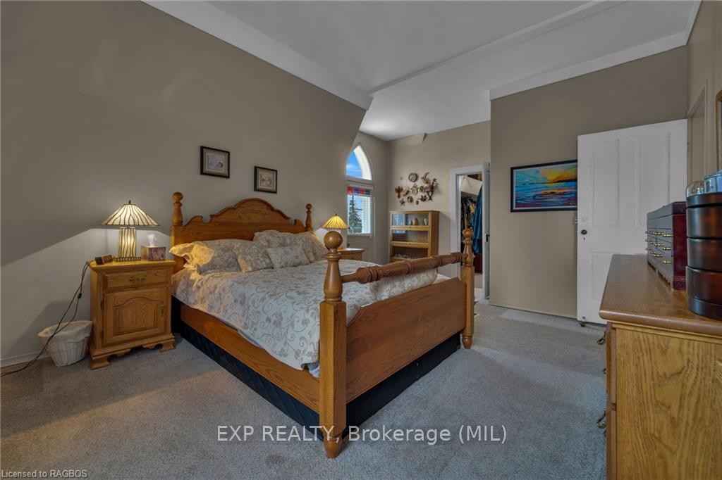 Photo 13 of 10 Geddes Street E, Minto — HOMEH
