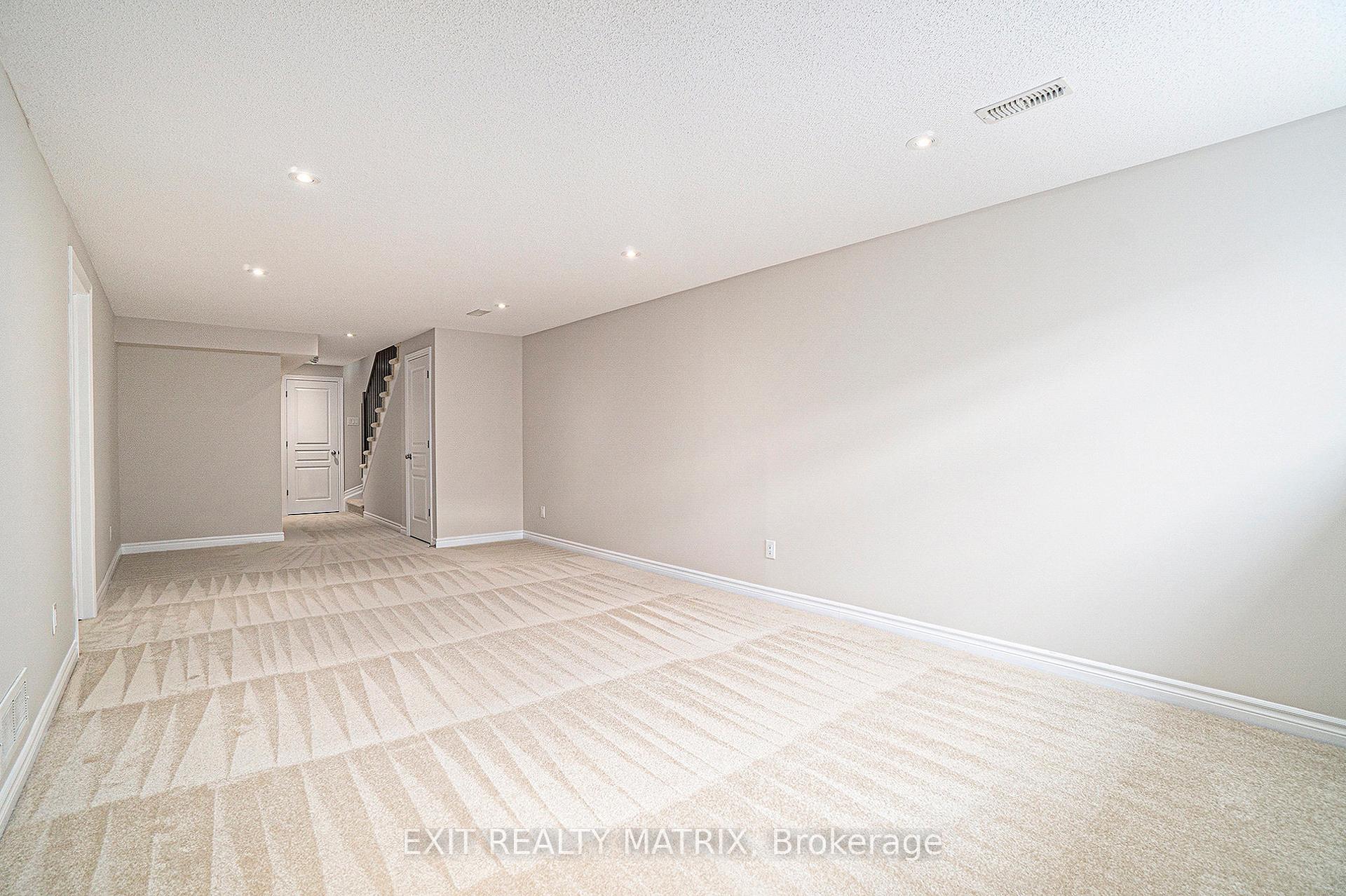 Photo 23 of 305 Livery Street, Ottawa, Kanata - Emerald Meadows/Trailwest — HOMEH
